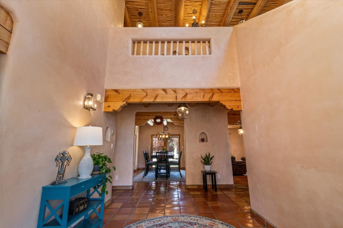 3221 Casa Rinconada