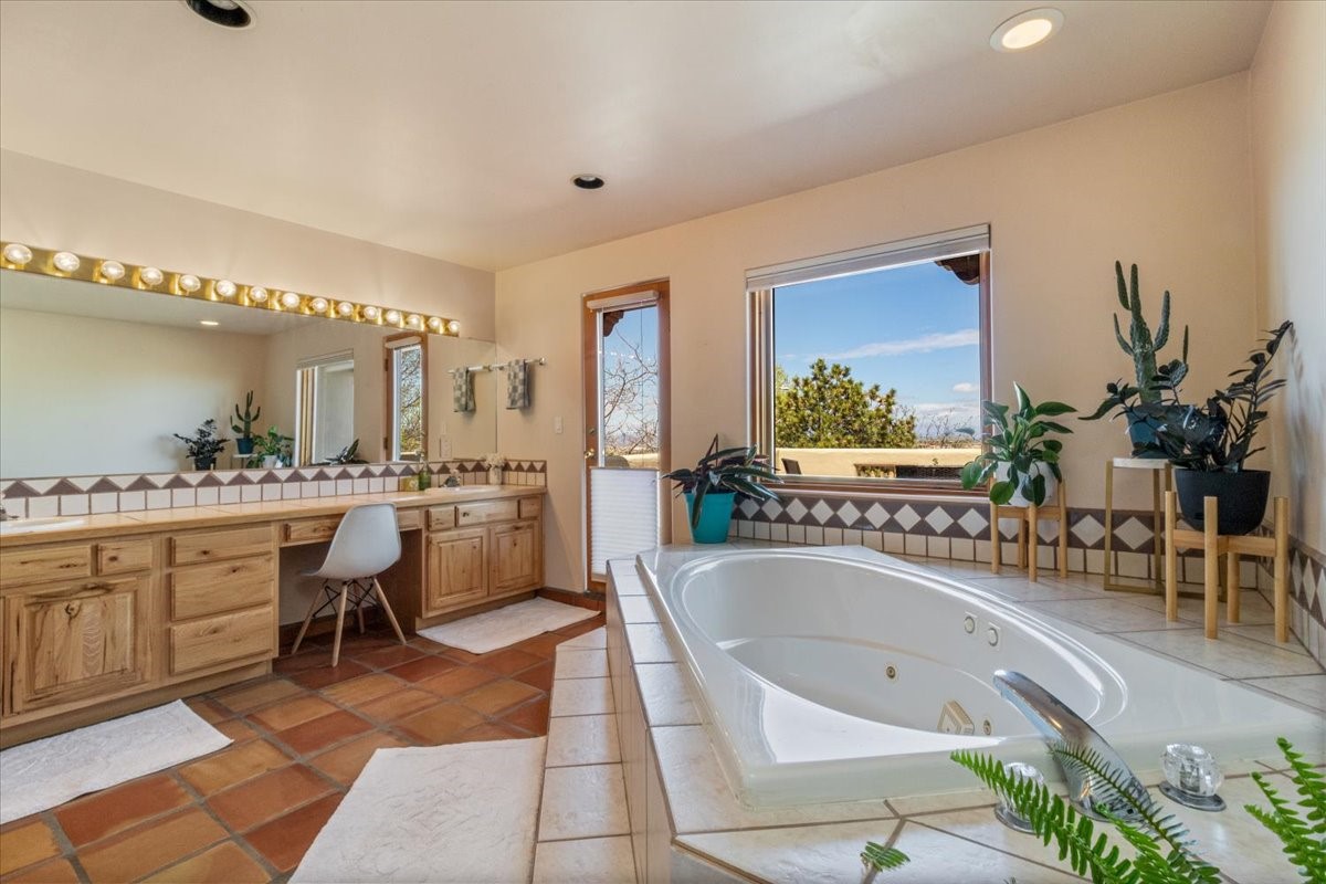 3221 Casa Rinconada