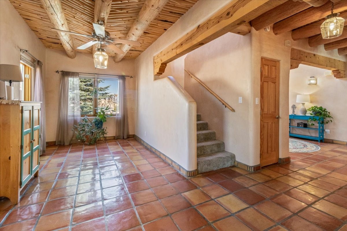 3221 Casa Rinconada