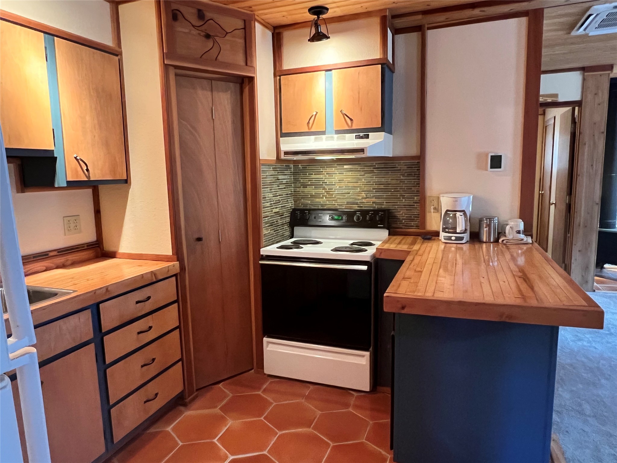 492 State Rd 512