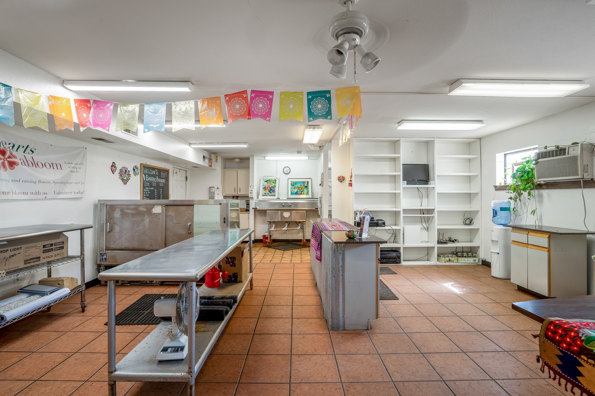 1413 W Alameda Street