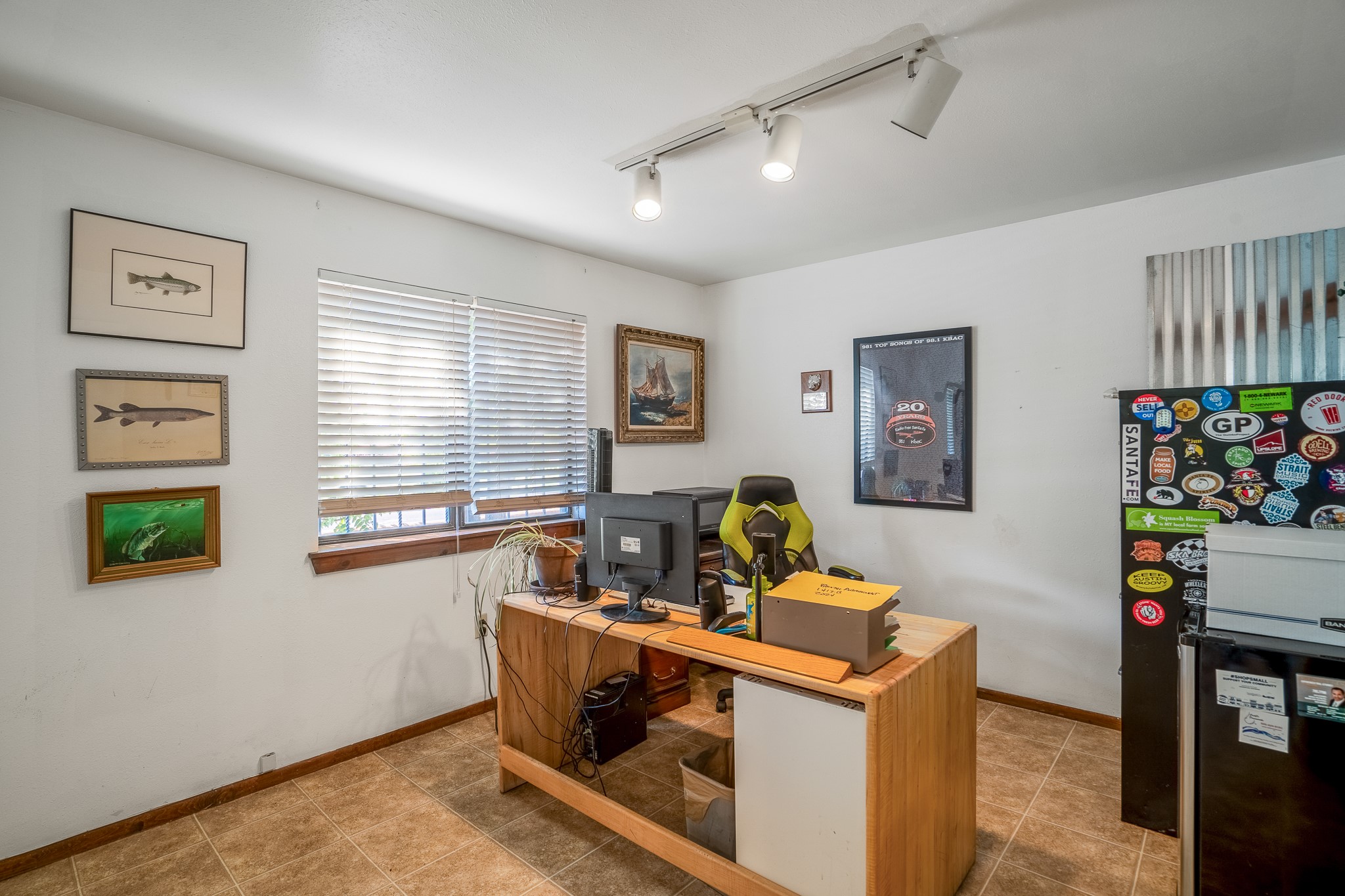1413 W Alameda Street