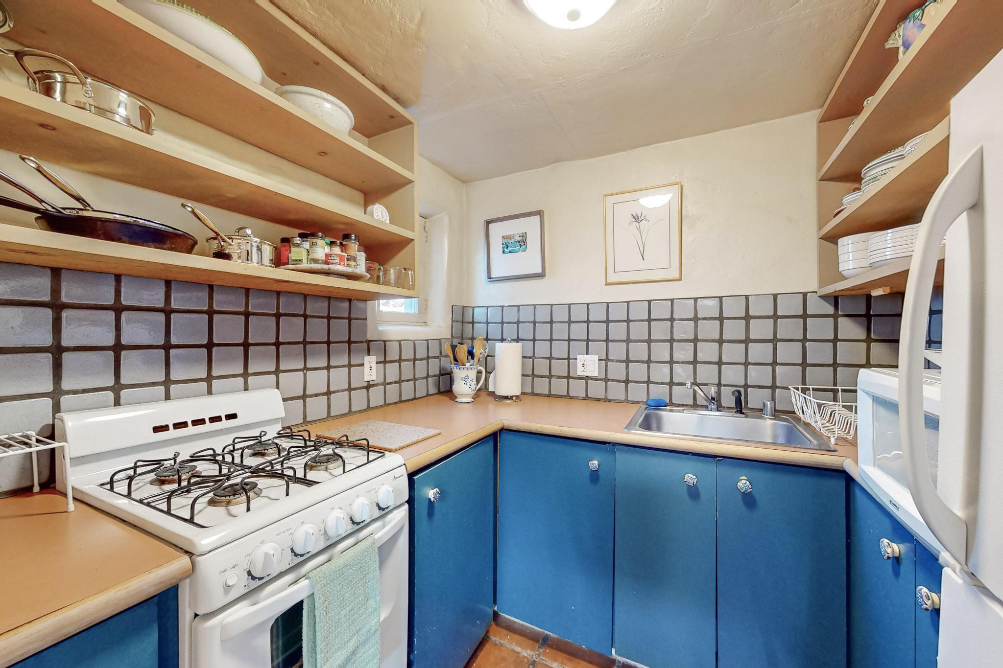 634 Garcia Street 25