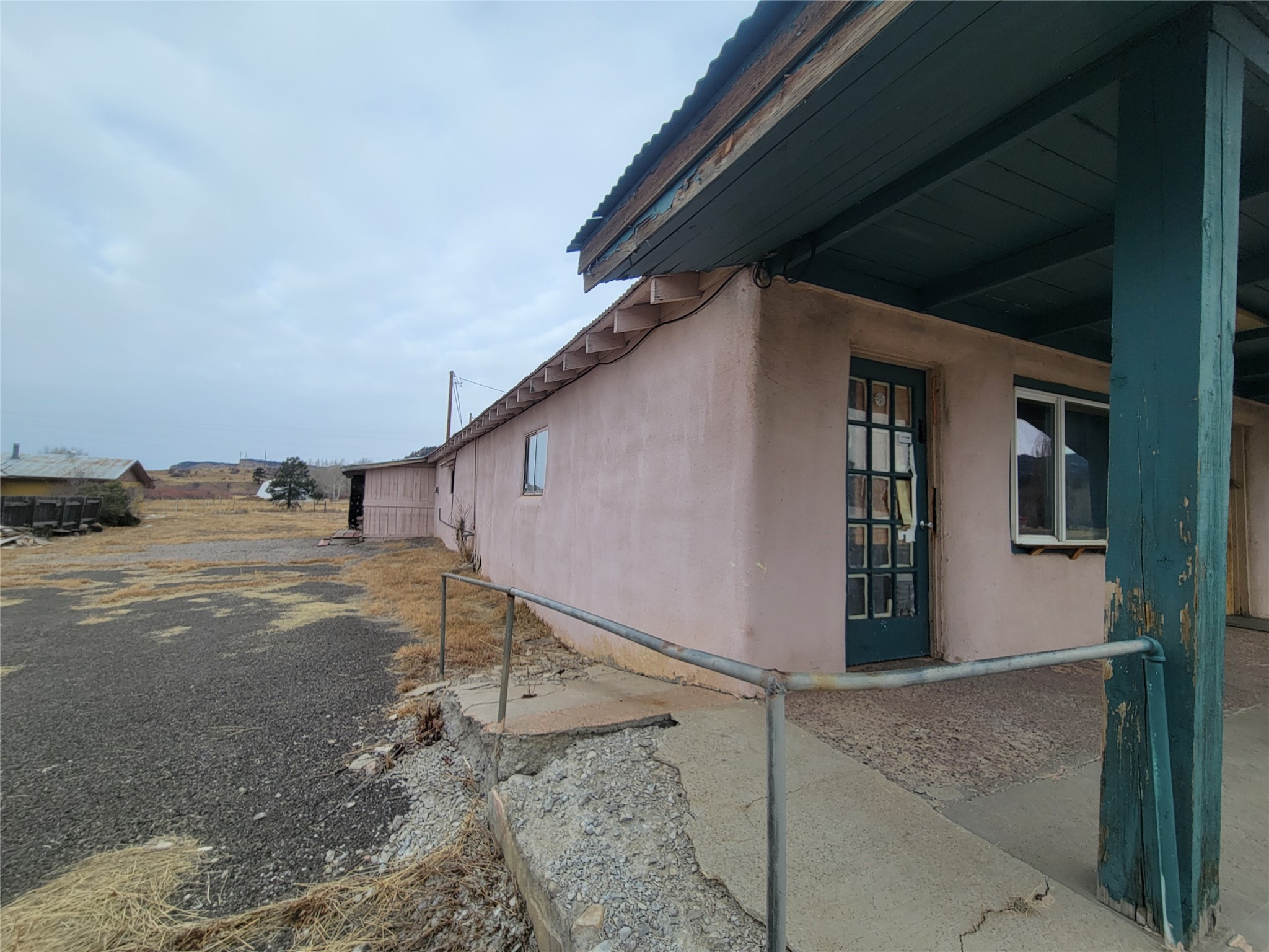 2317 Frontage Rd