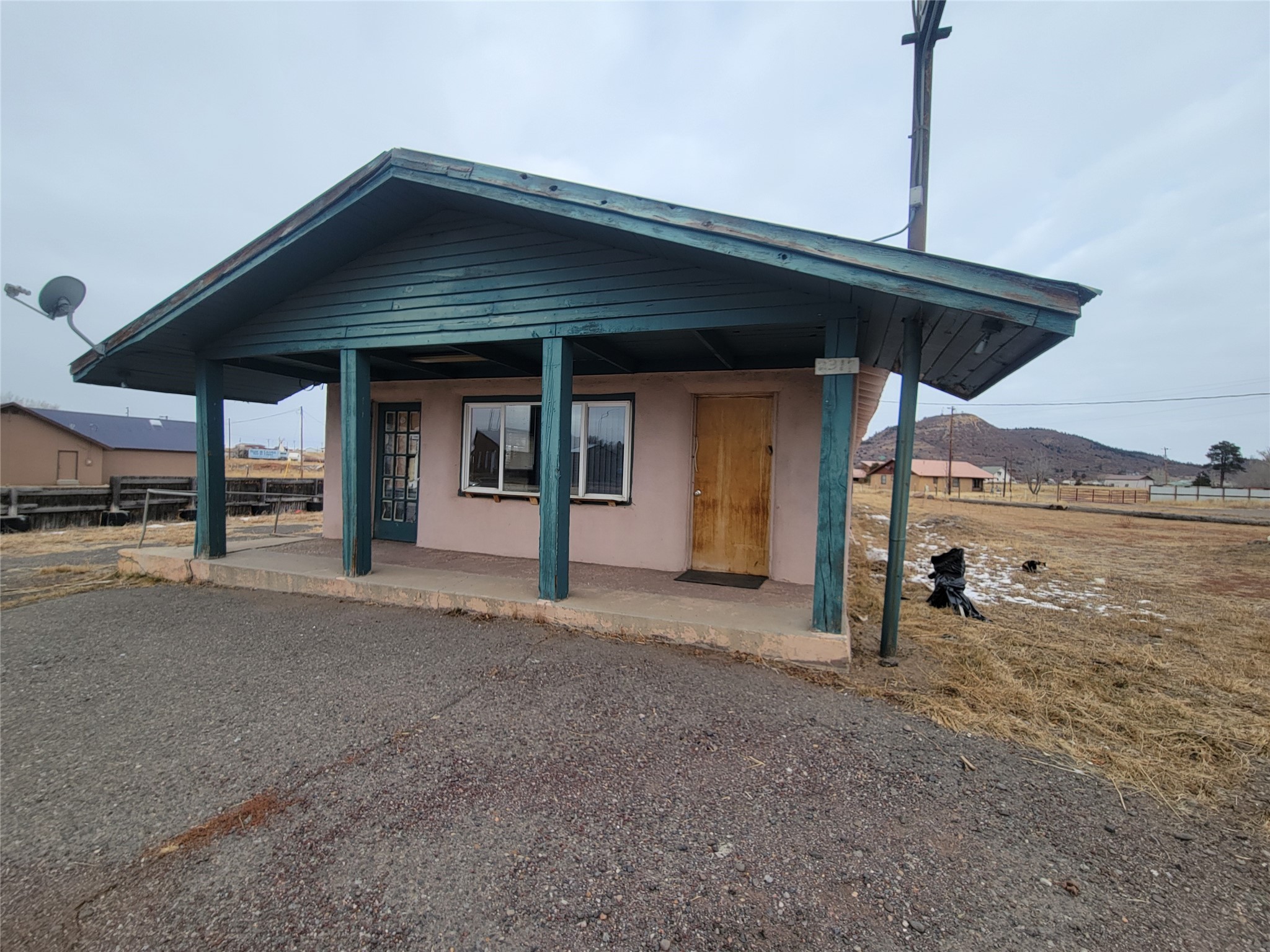 2317 Frontage Rd