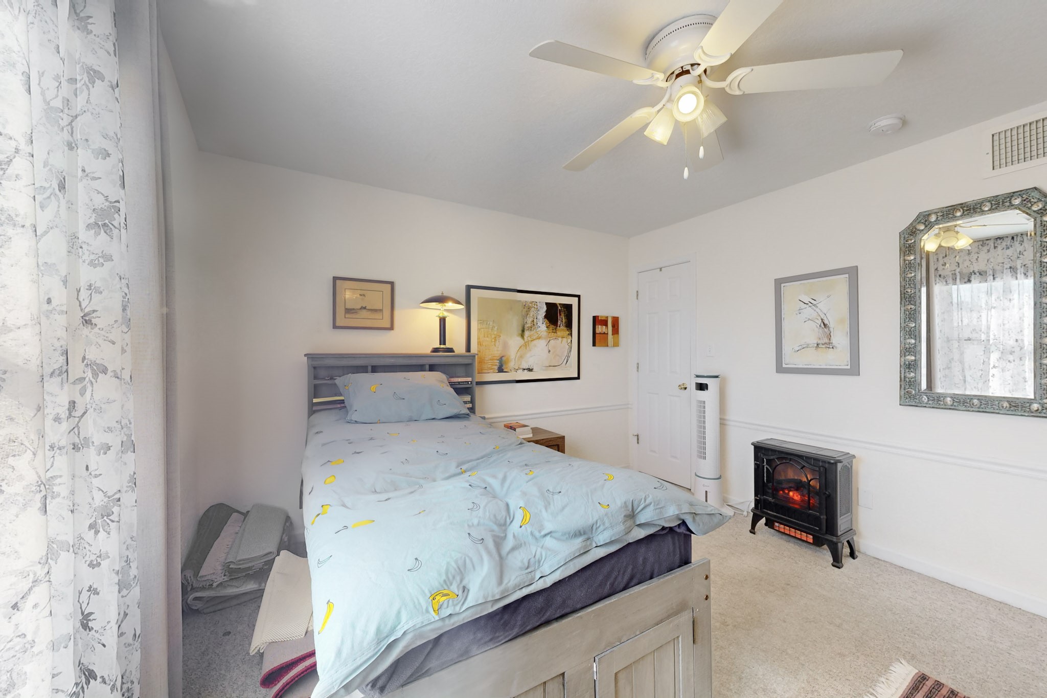 1153 Calle Amanda
