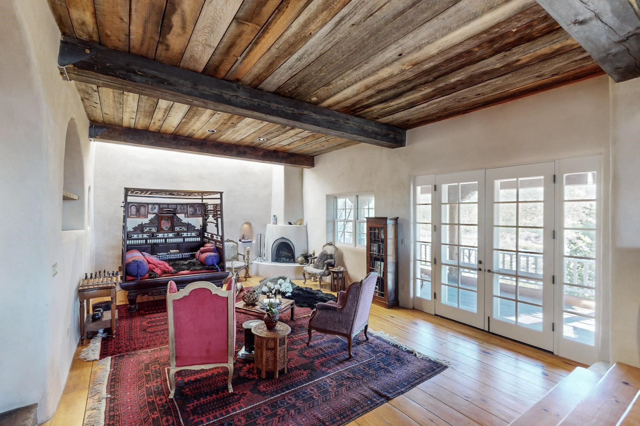 1677 Cerro Gordo Road 18