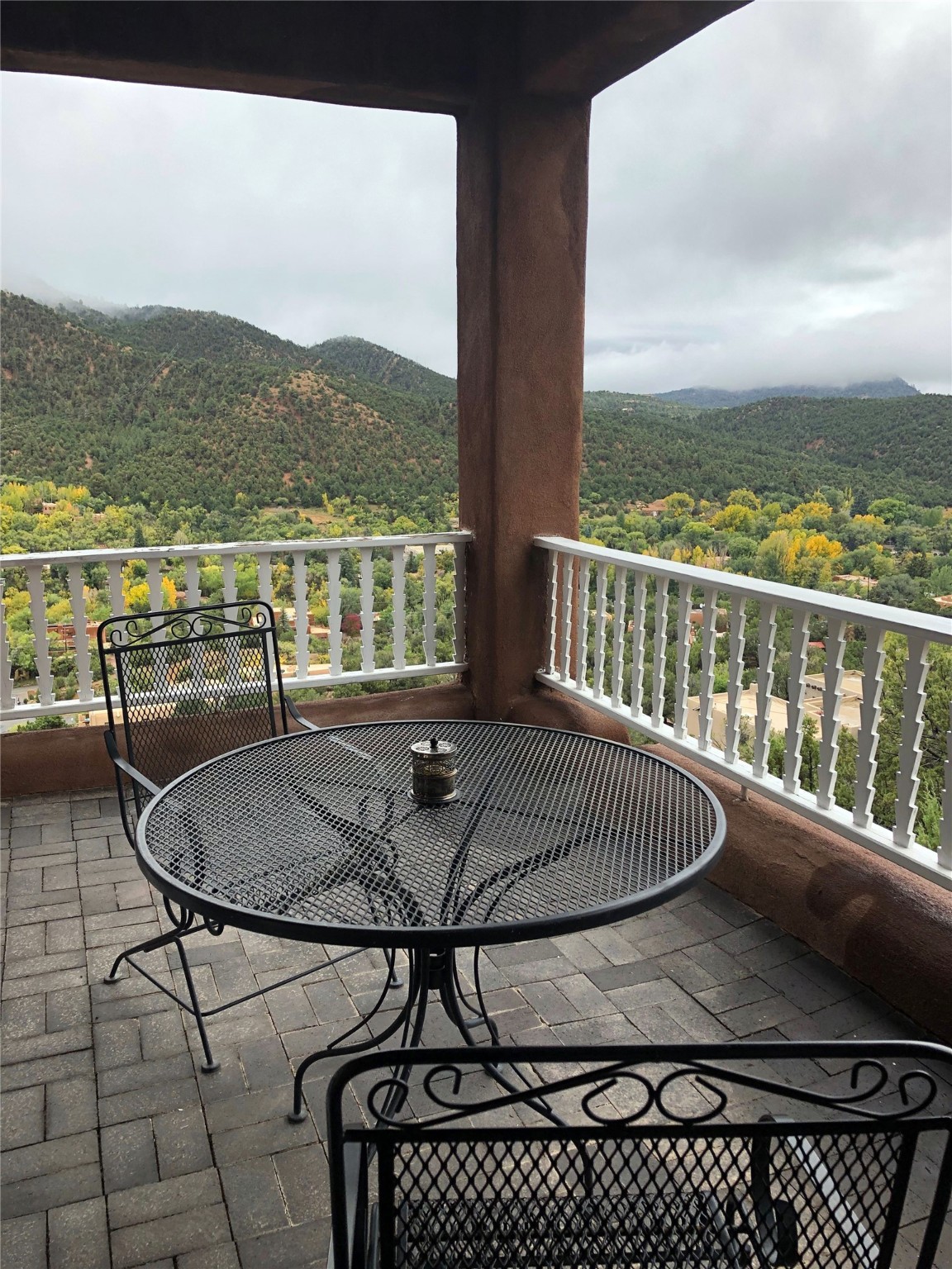 1677 Cerro Gordo Road 18