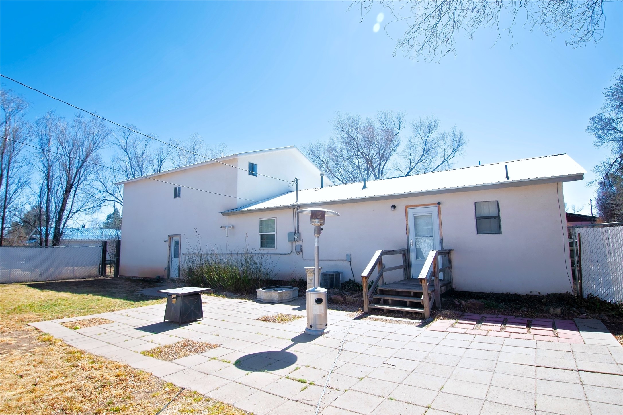 404 3rd Street