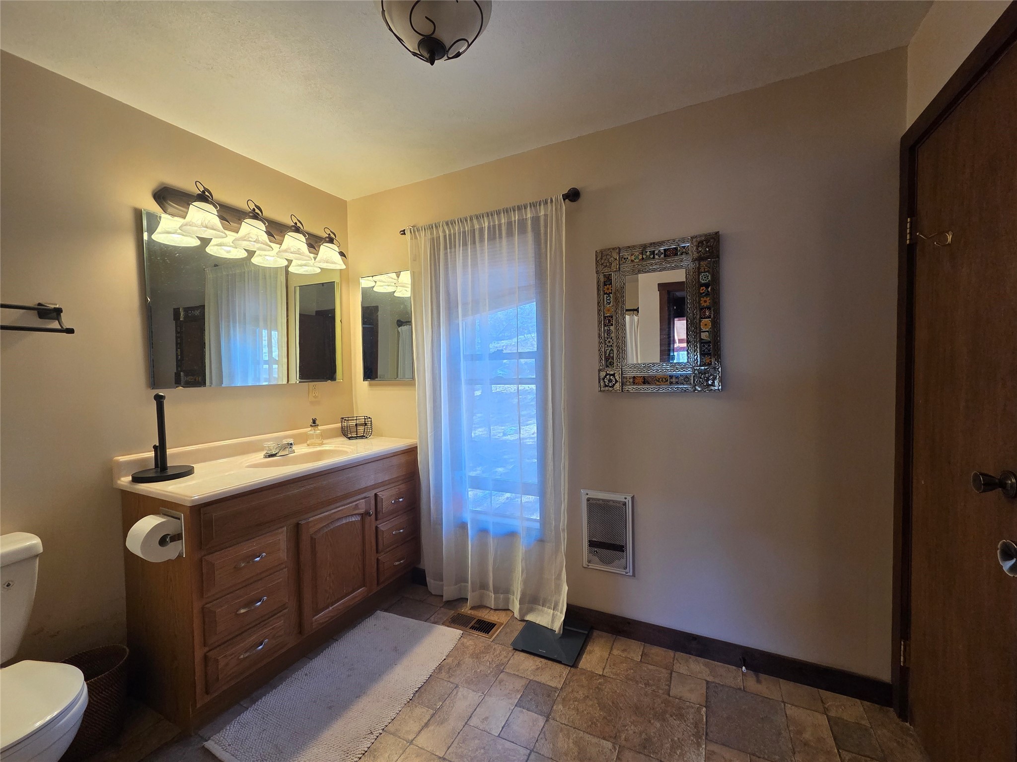 30 Private Drive 1756