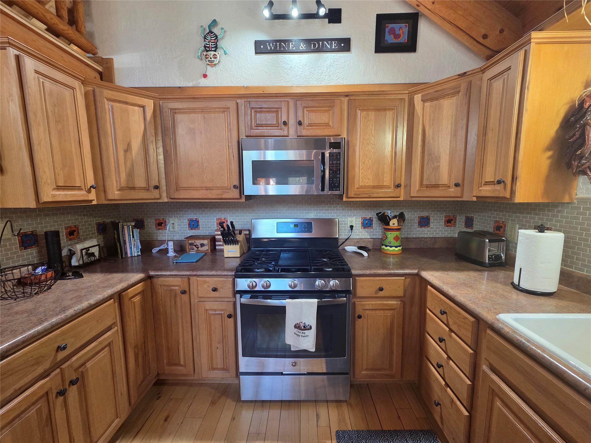 93 Private Drive 1754