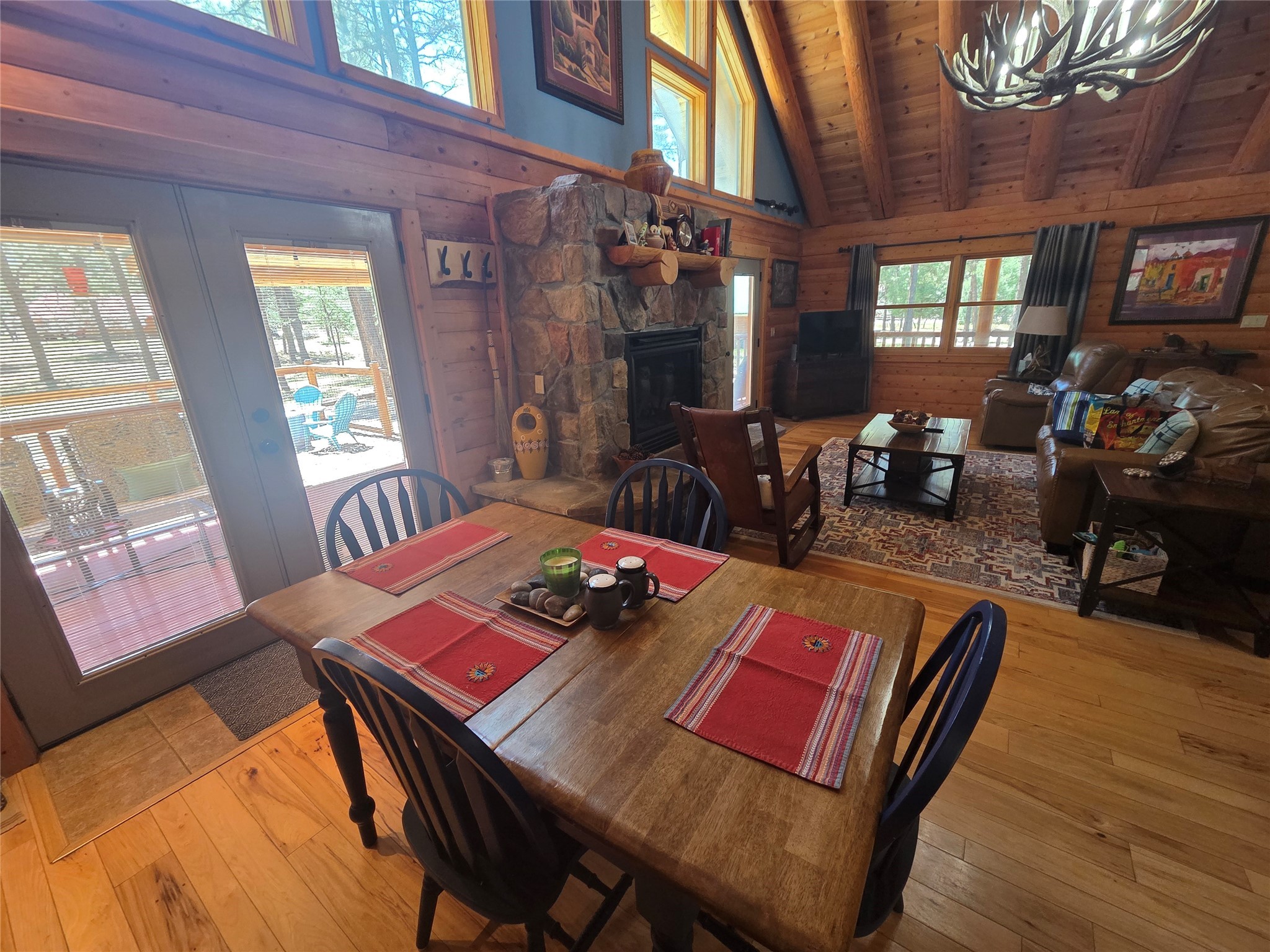 93 Private Drive 1754