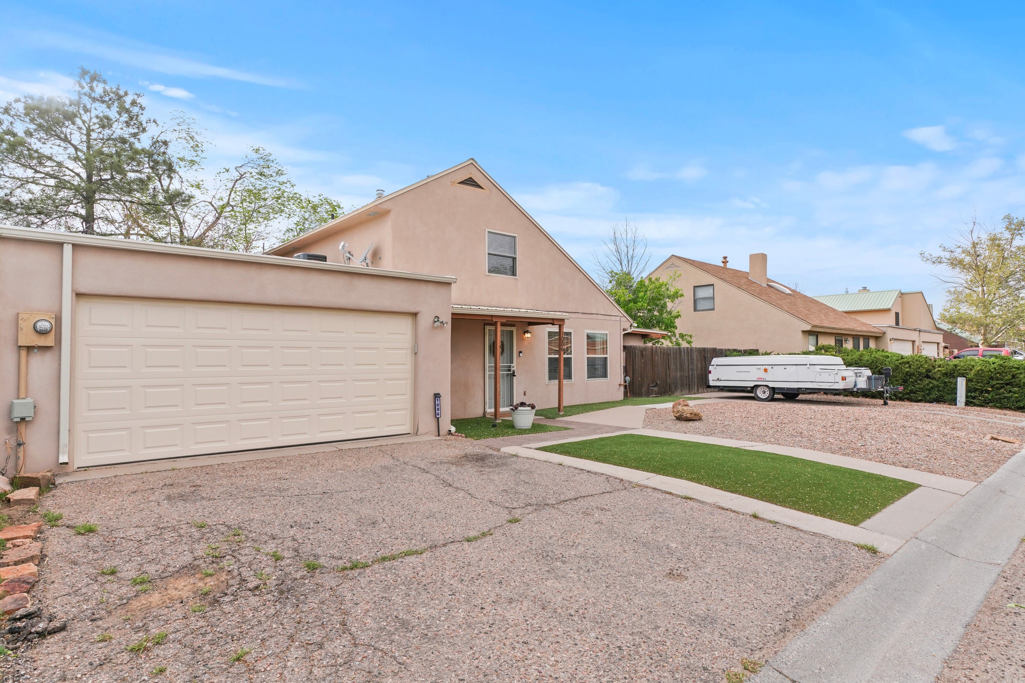 1086 Village Way