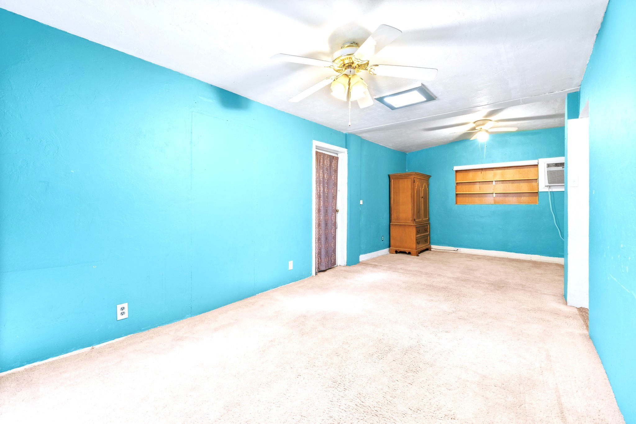 108 Phoenix Avenue NE