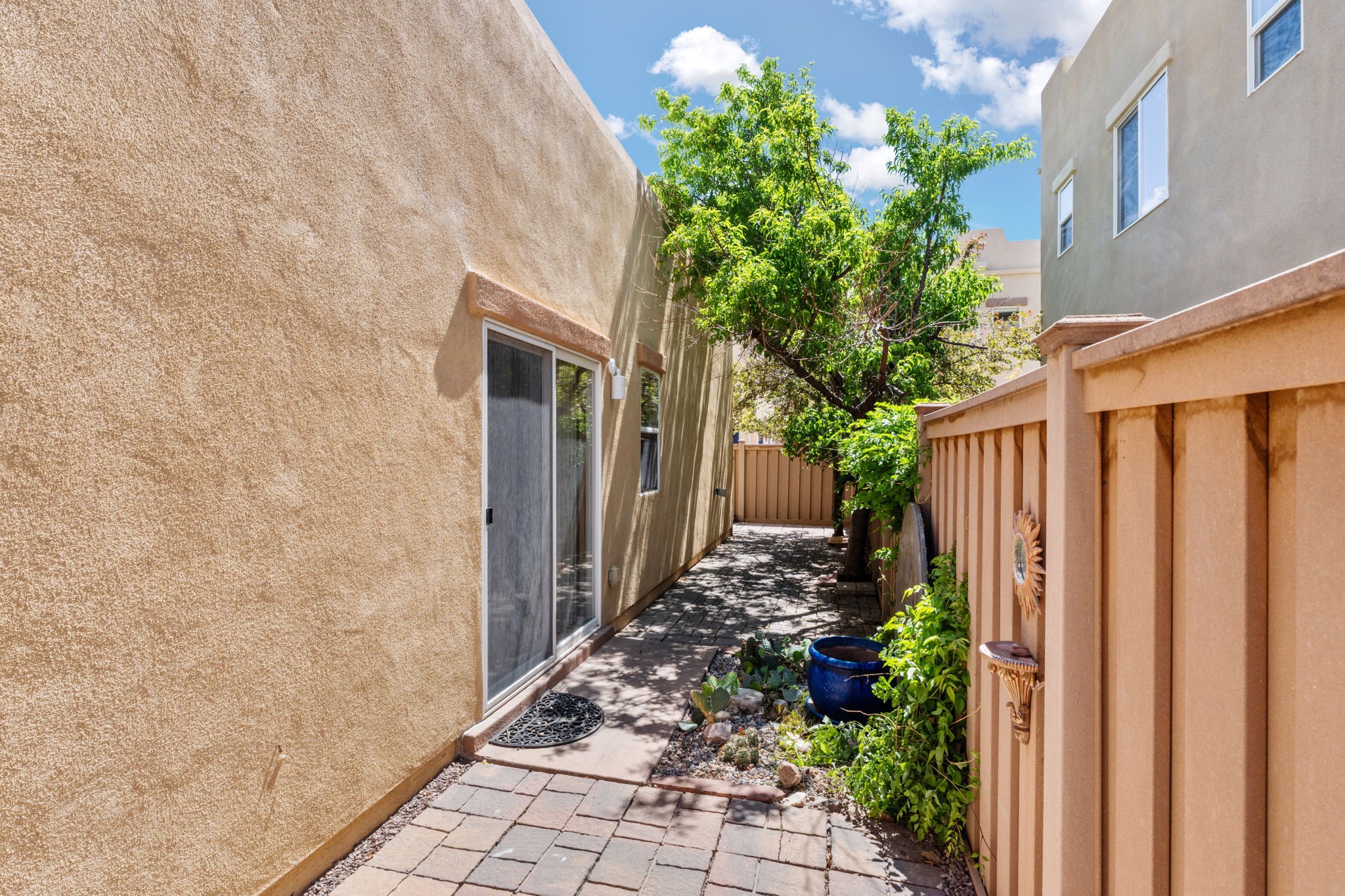 3 Canyon Cliff Dr