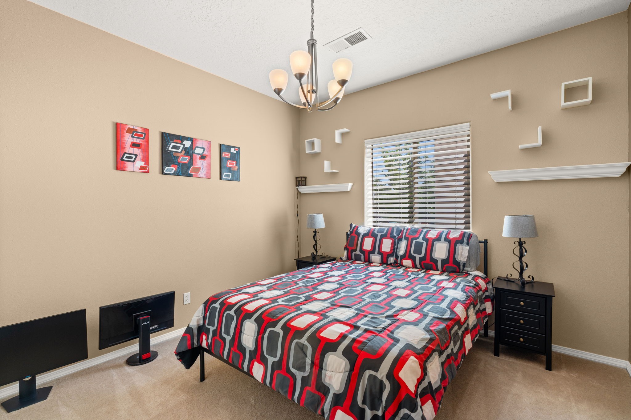 3 Canyon Cliff Dr