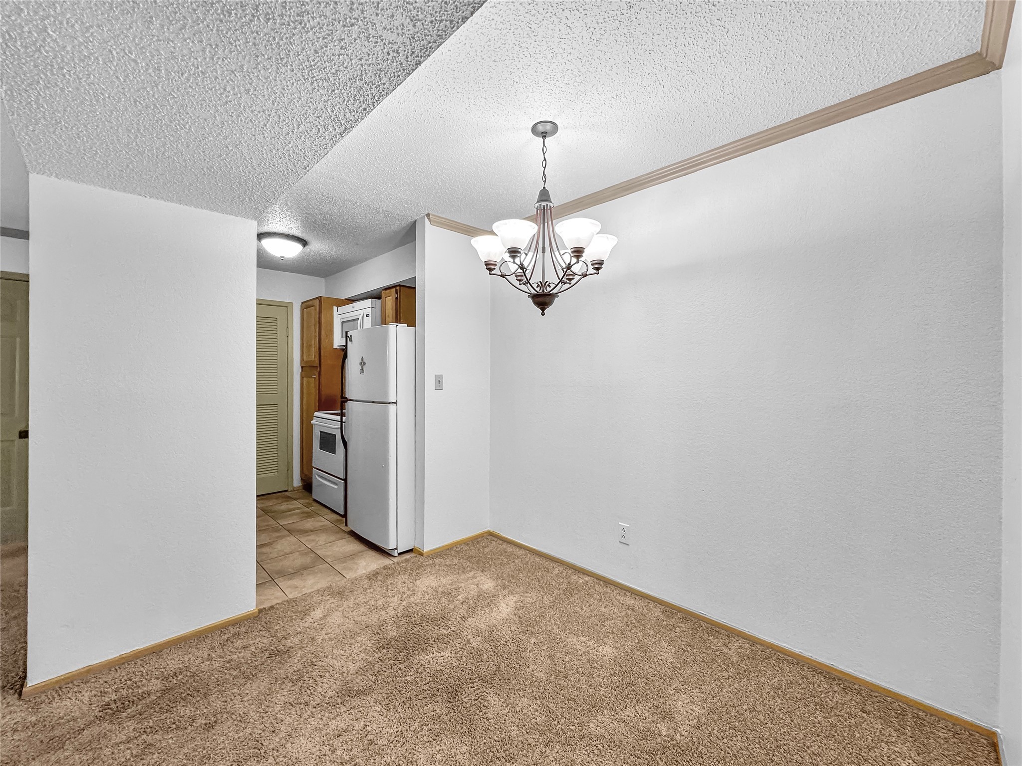 2501 Zia Road 104