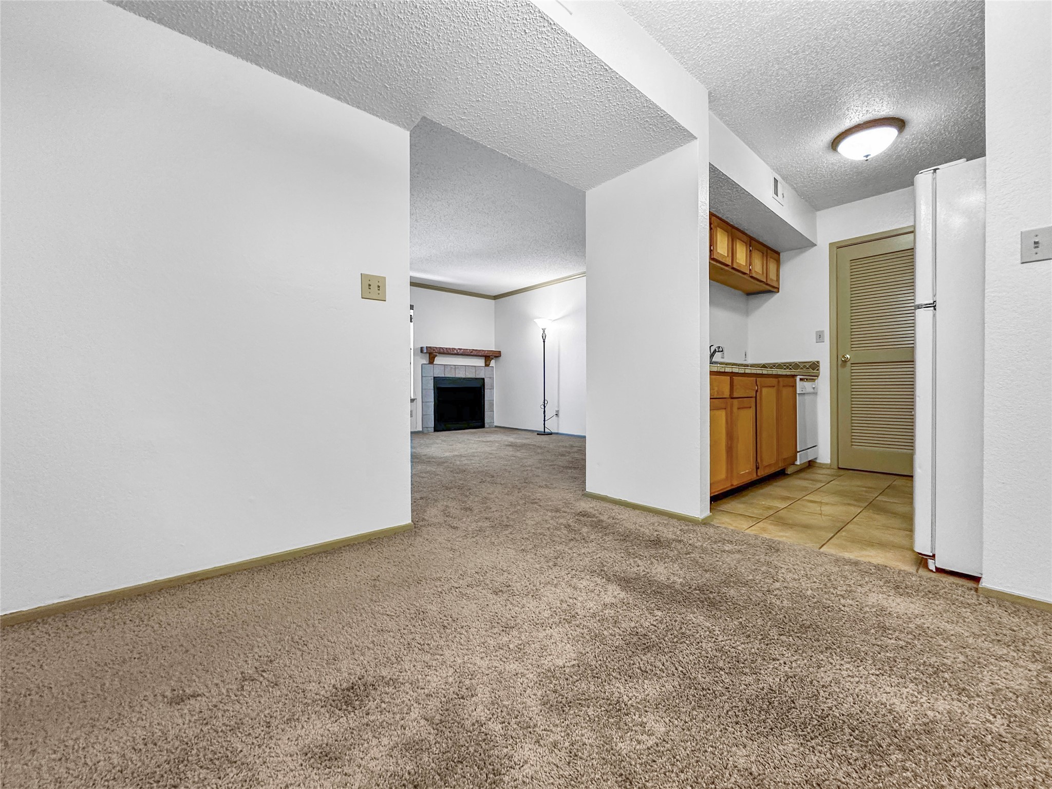 2501 Zia Road 104