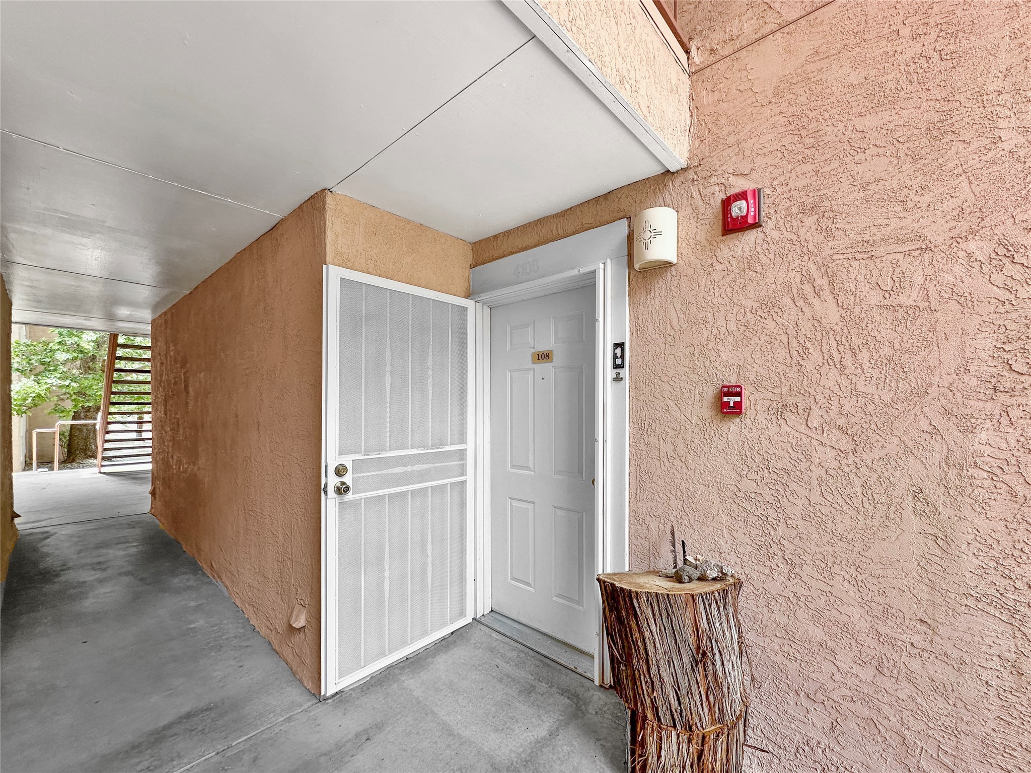 2501 Zia Road 104
