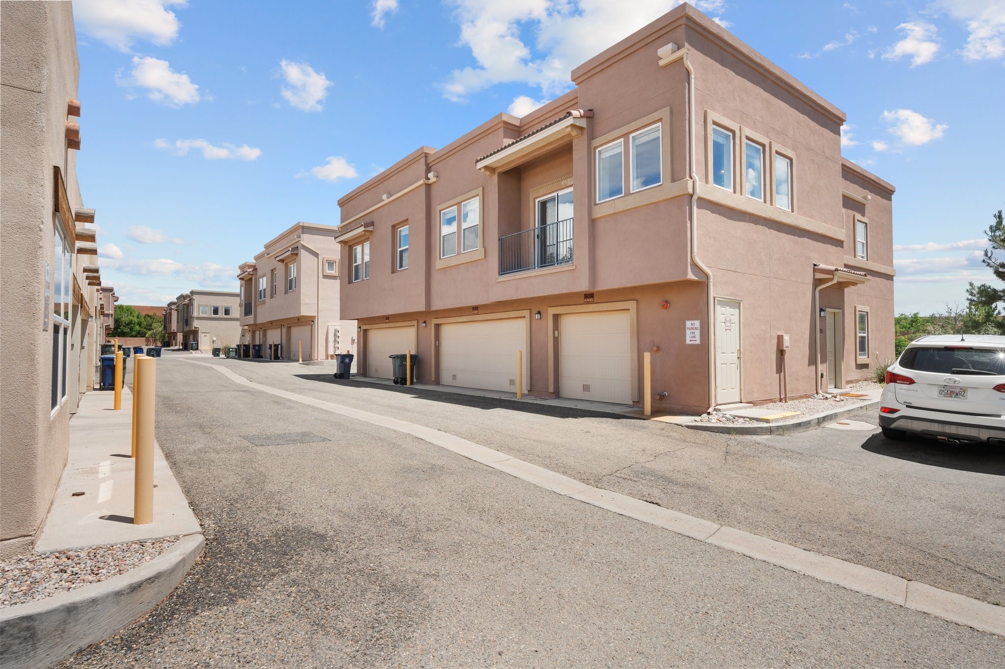 4348 Santo Domingo C