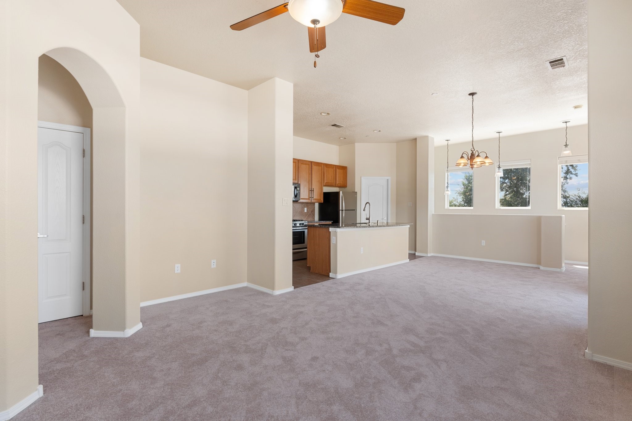 4348 Santo Domingo C