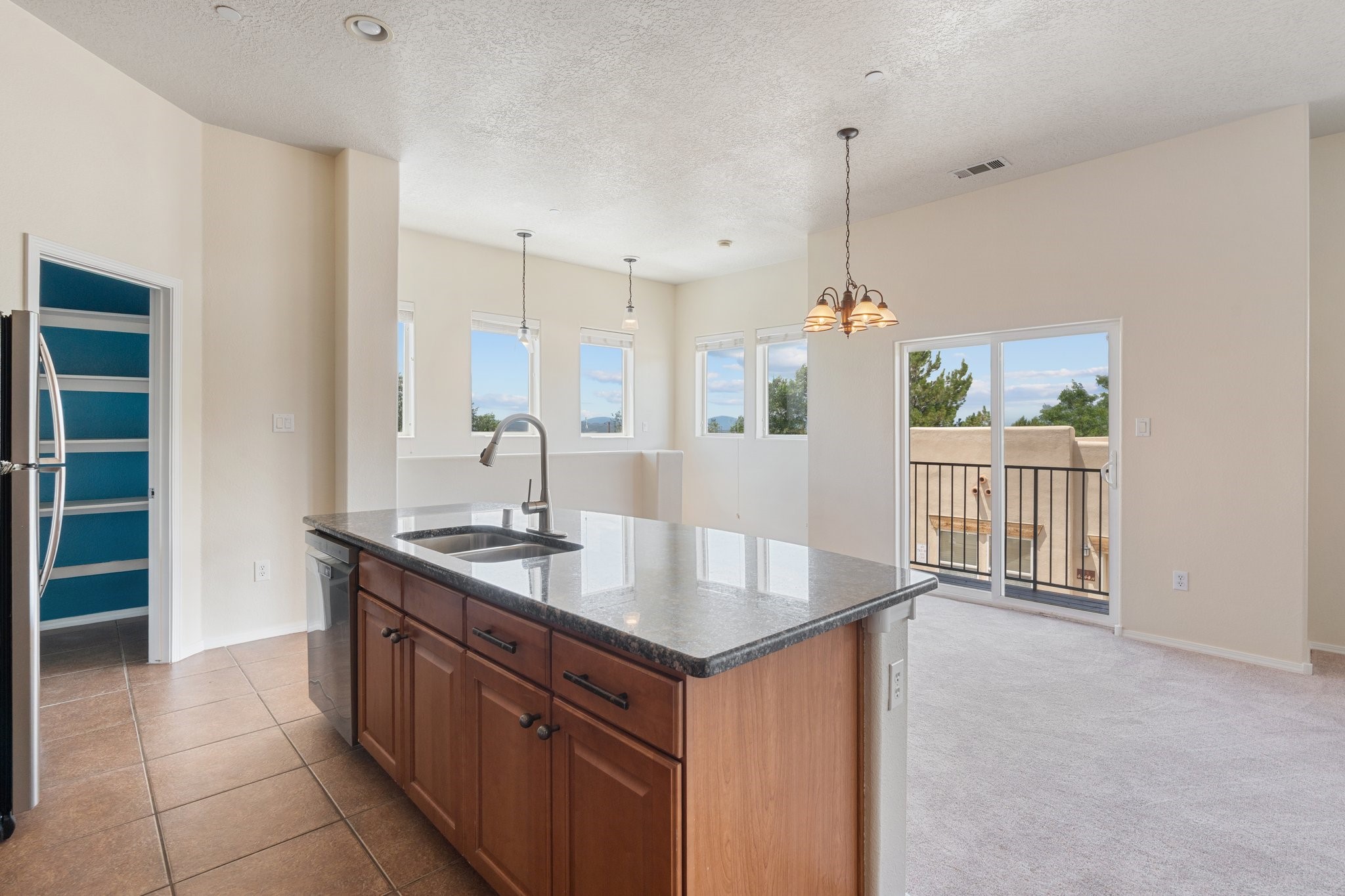 4348 Santo Domingo C