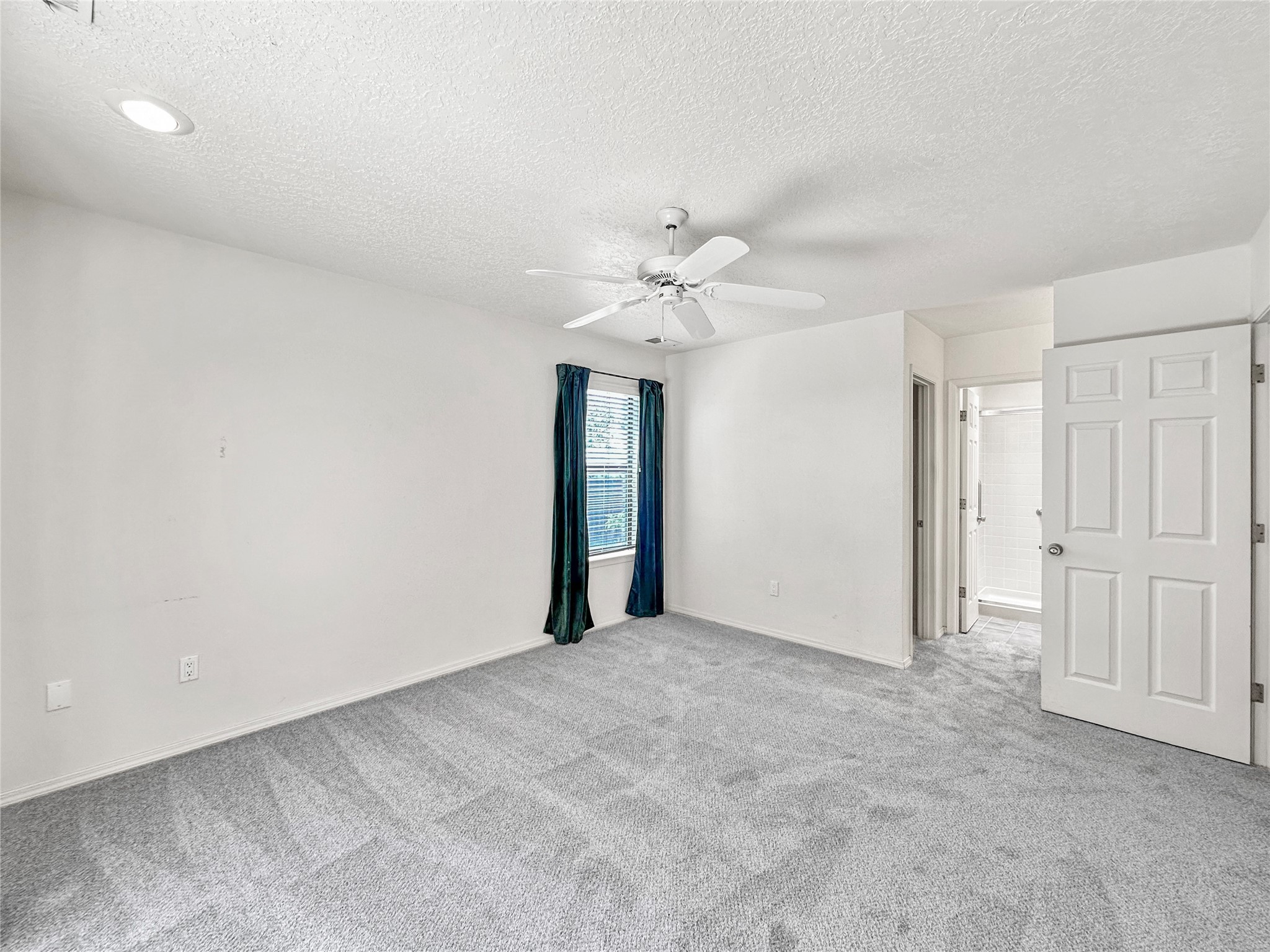 4228 Roadrunner Lane