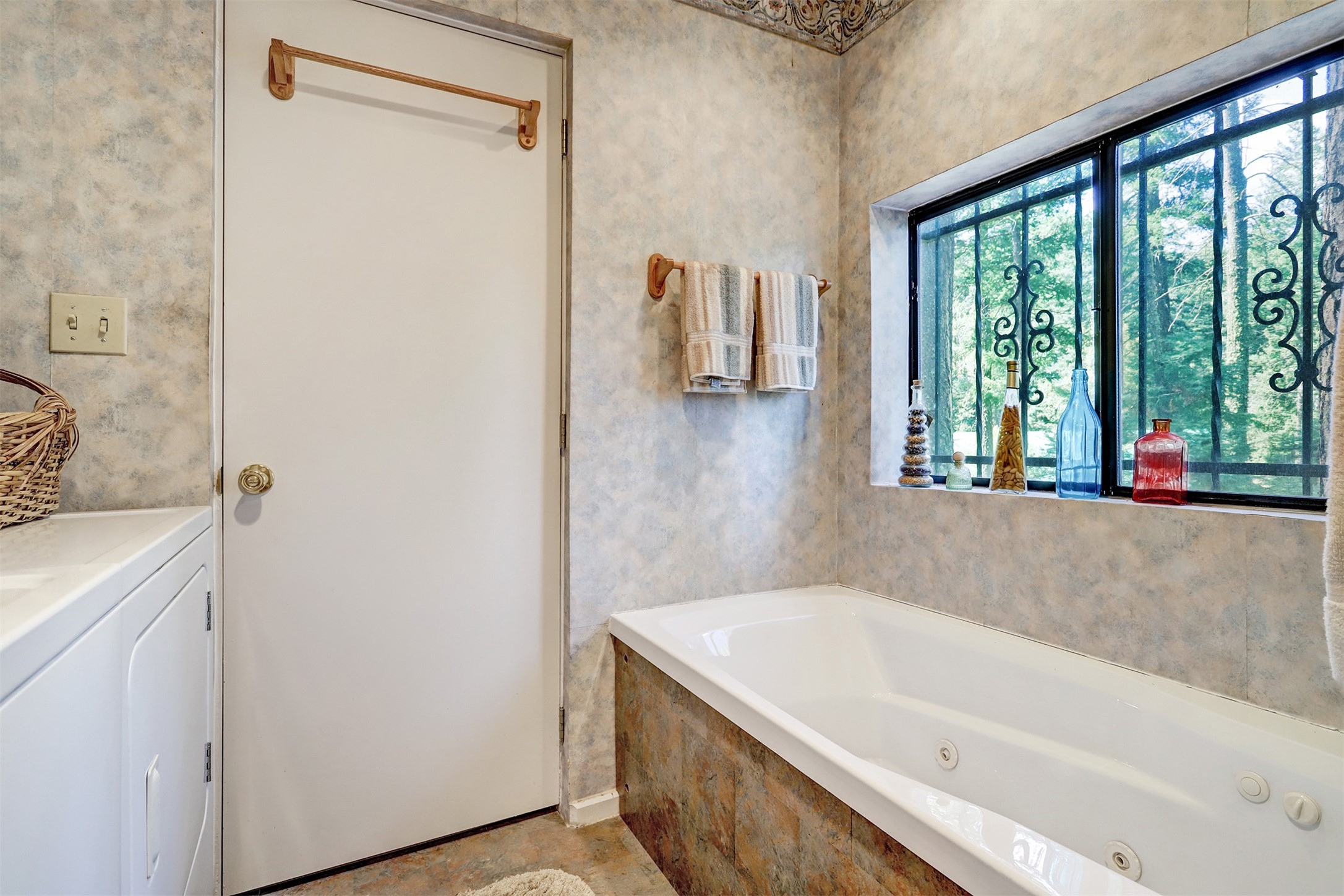 118 Porcupine Trail