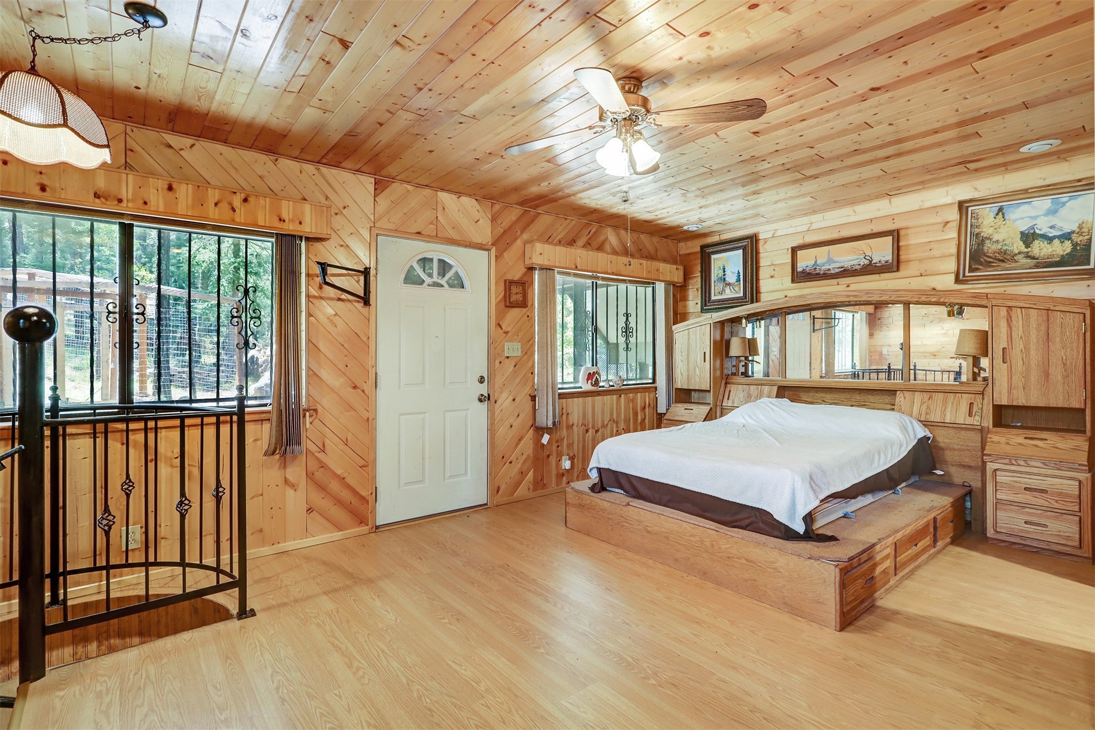 118 Porcupine Trail