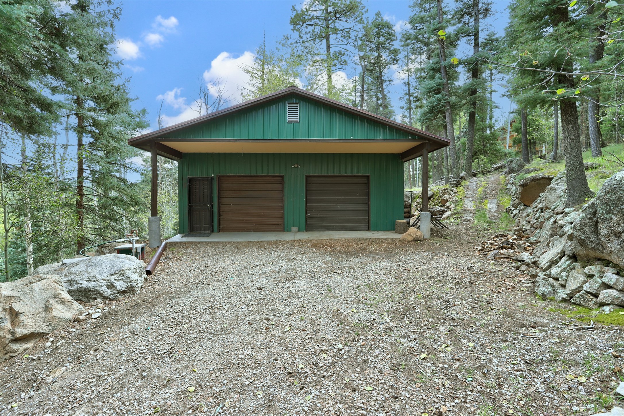 118 Porcupine Trail