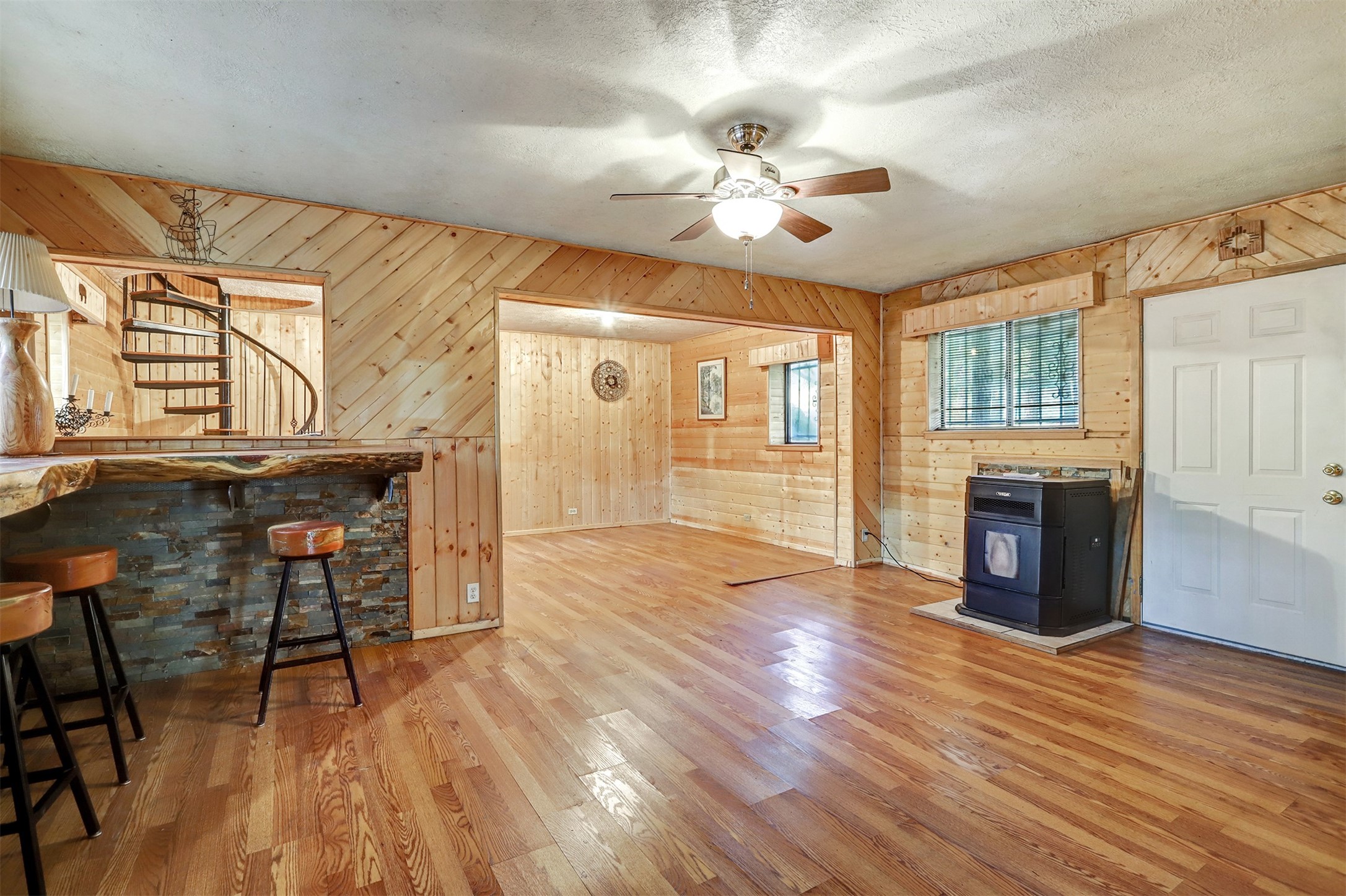 118 Porcupine Trail