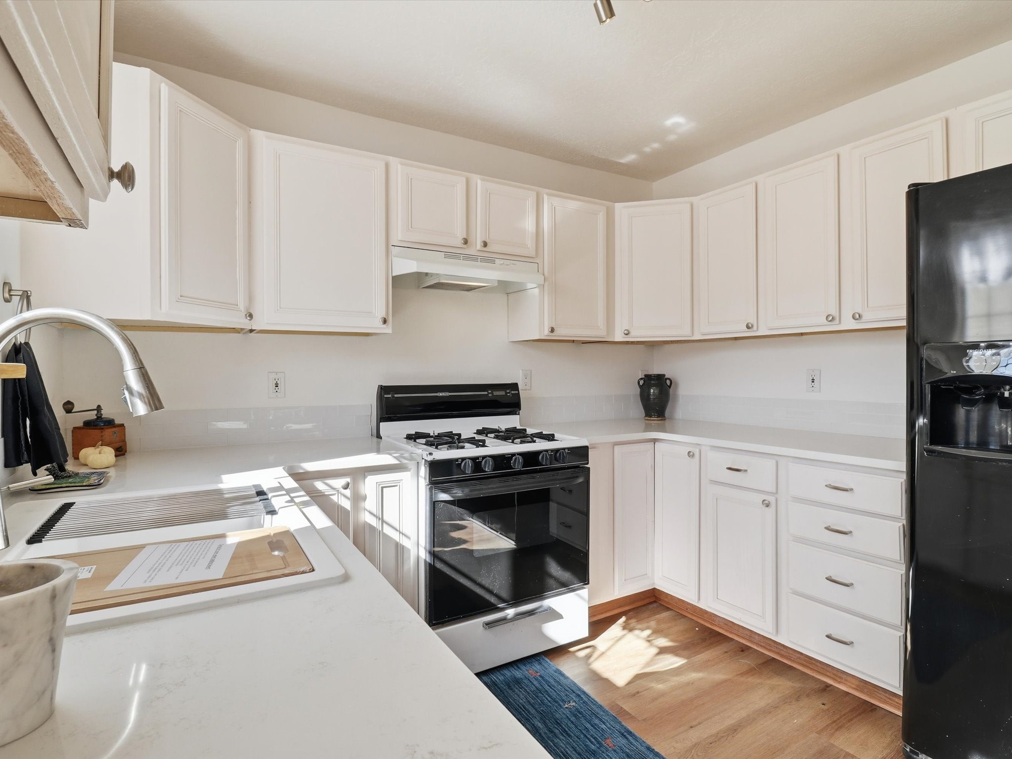 6356 Jaguar Drive