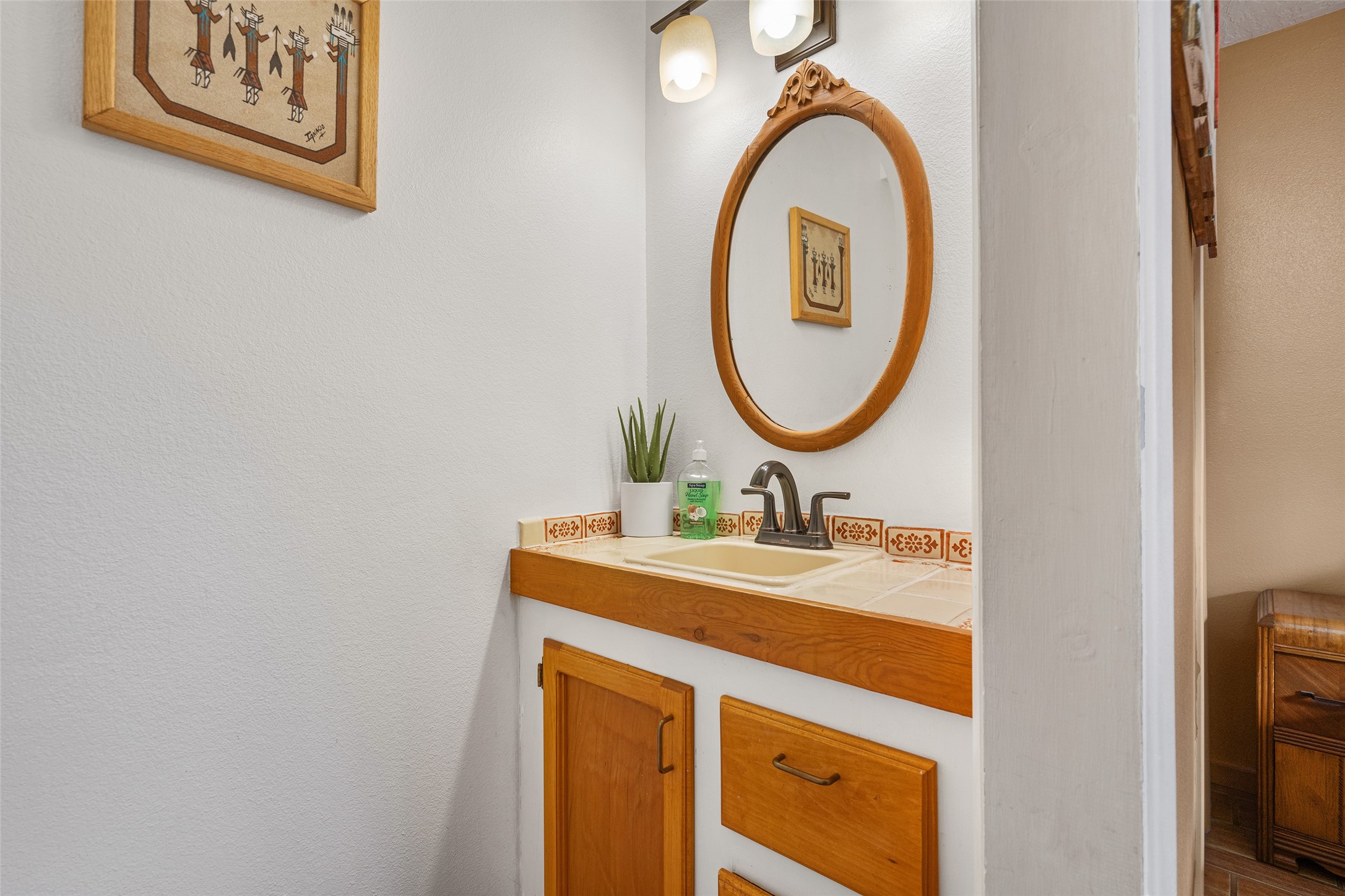 223 E Santa Fe C
