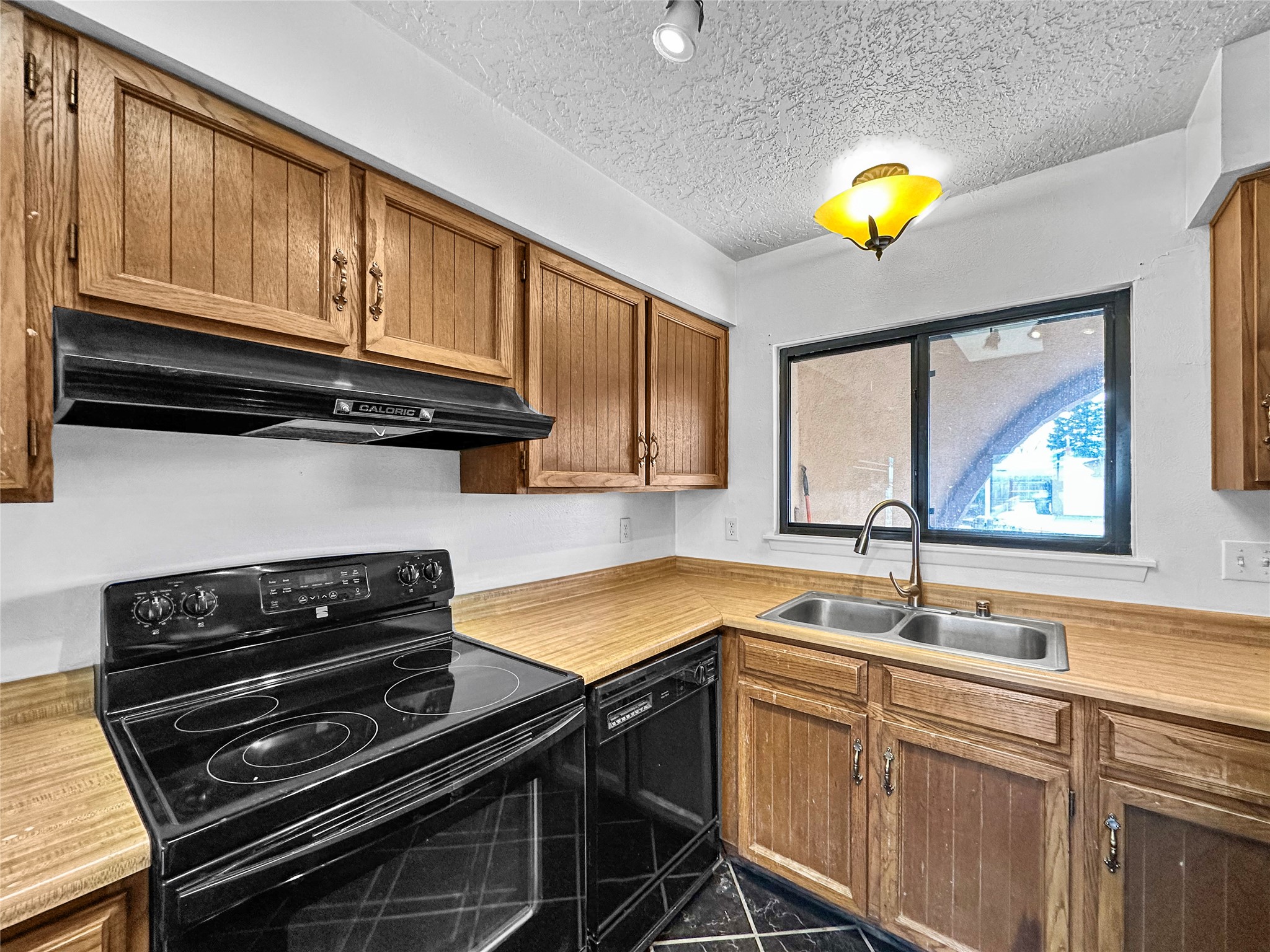 2709 Paseo de Tularosa