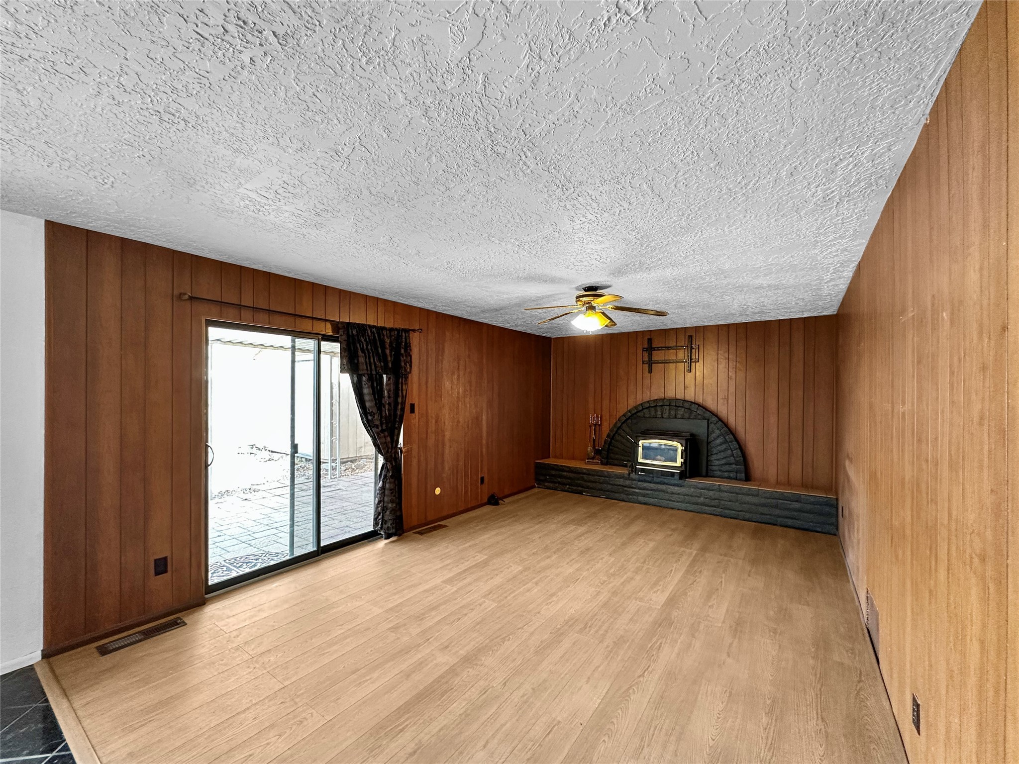 2709 Paseo de Tularosa