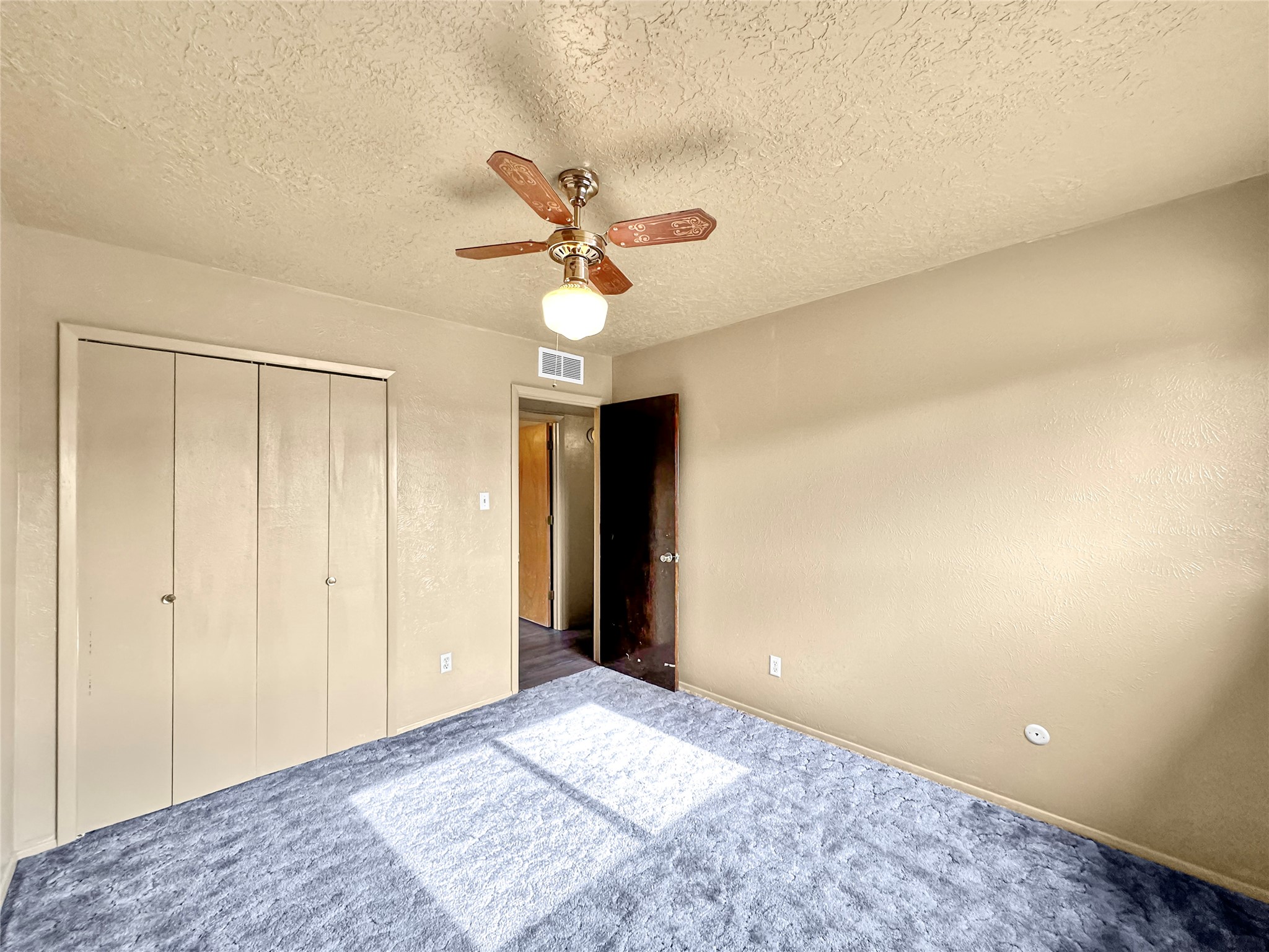 2709 Paseo de Tularosa