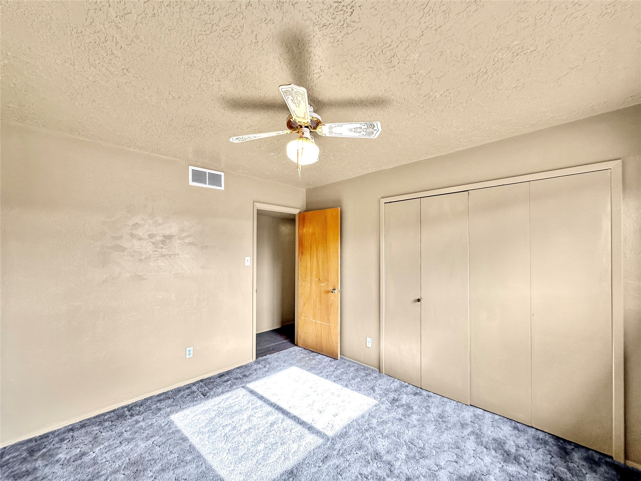 2709 Paseo de Tularosa