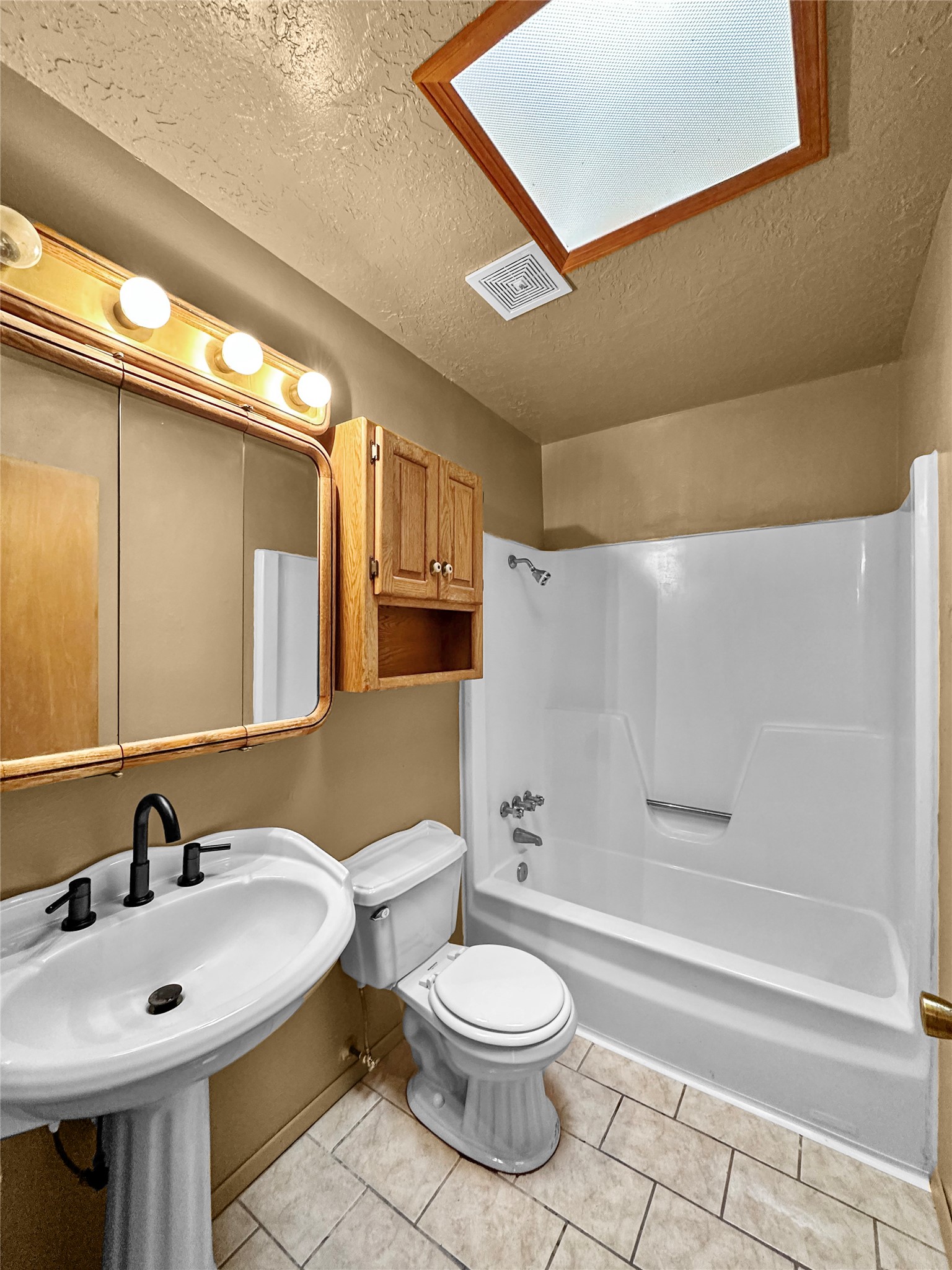 2709 Paseo de Tularosa