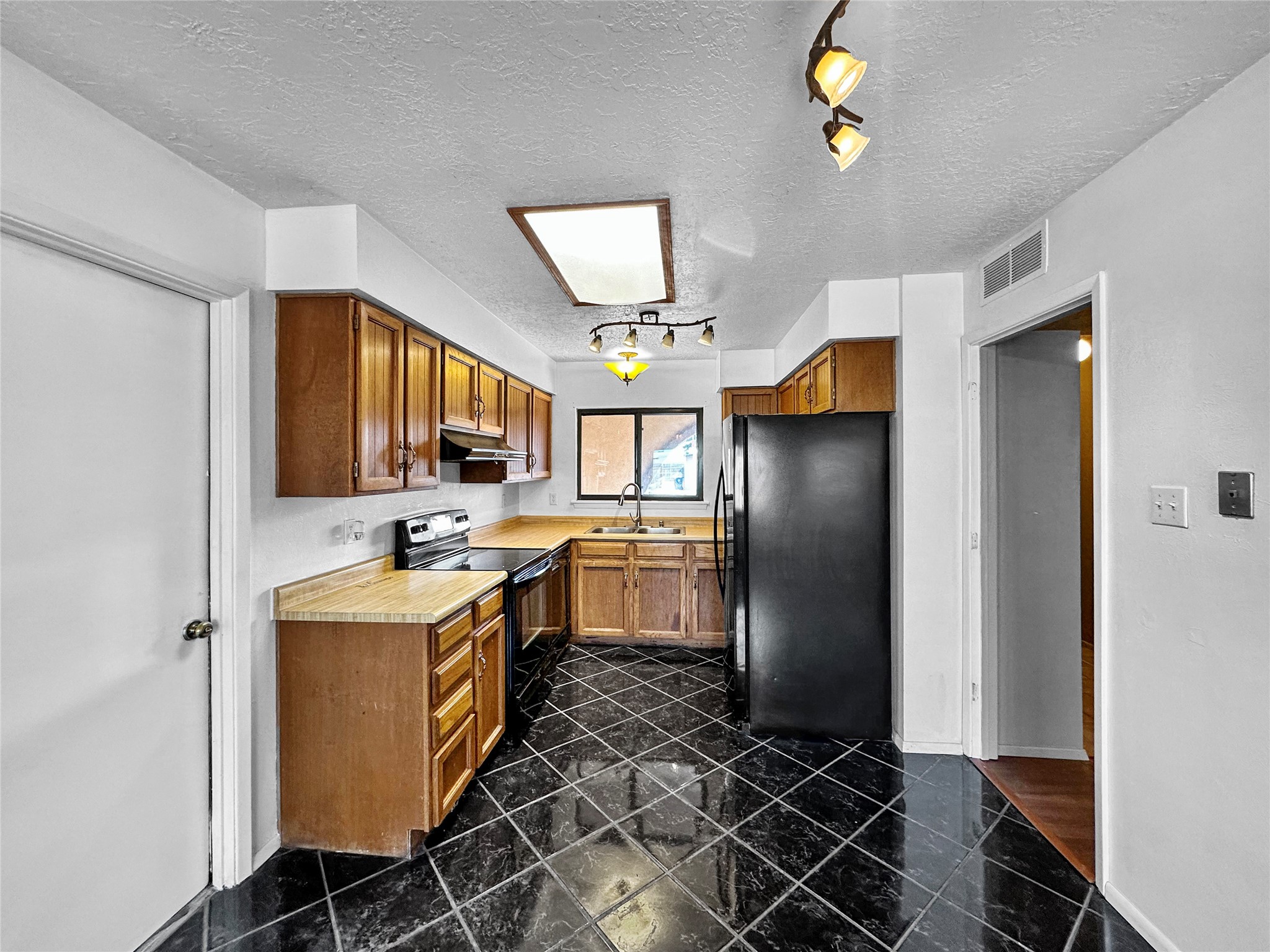 2709 Paseo de Tularosa