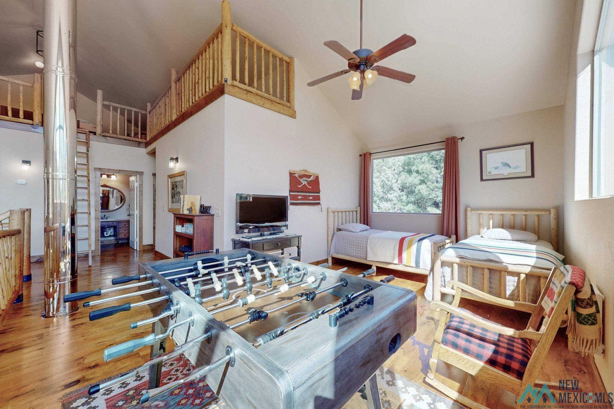 75 Roadrunner Road