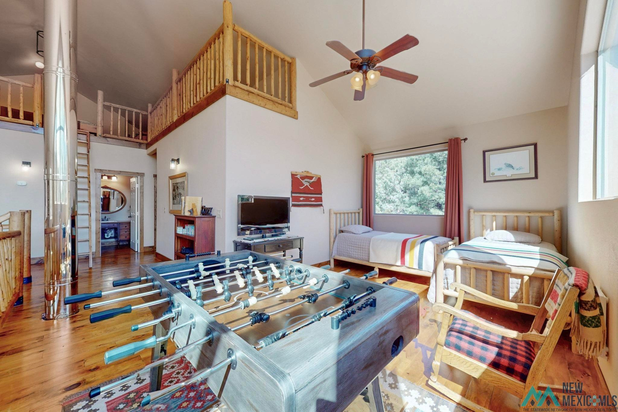 75 Roadrunner Road