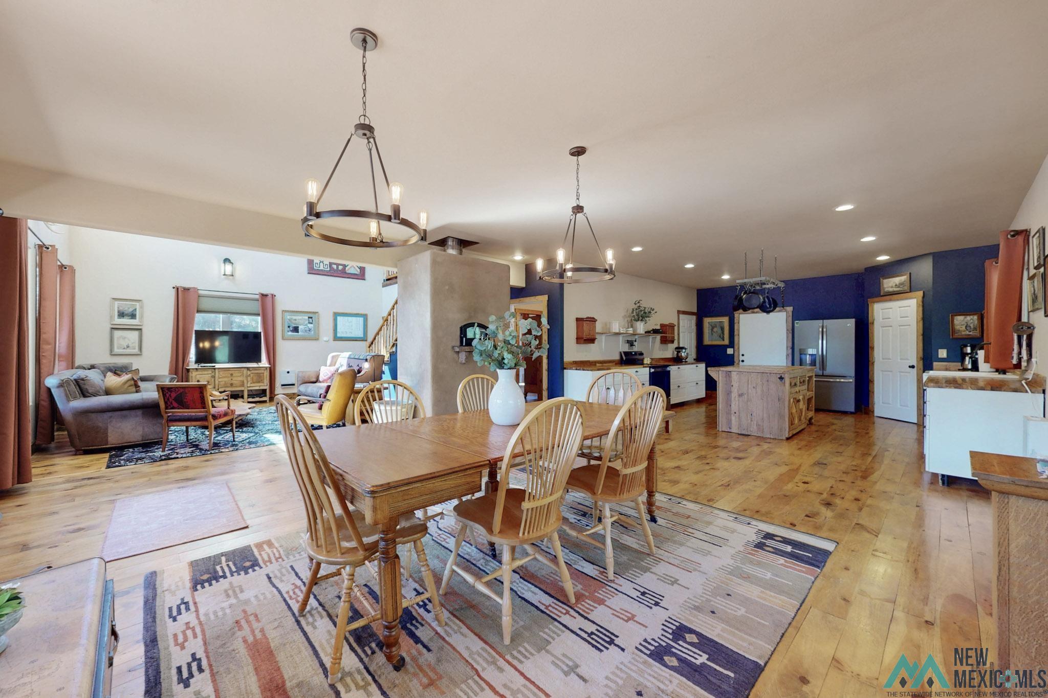 75 Roadrunner Road