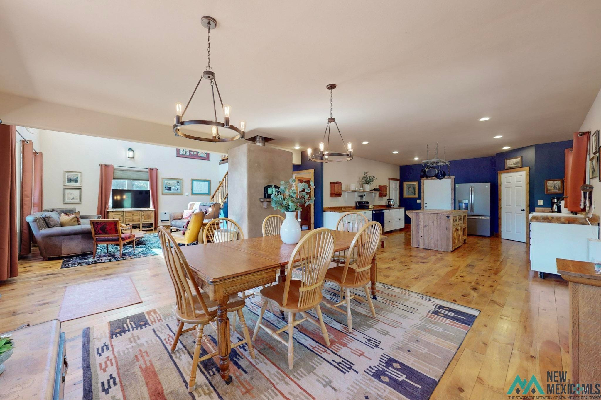 75 Roadrunner Road