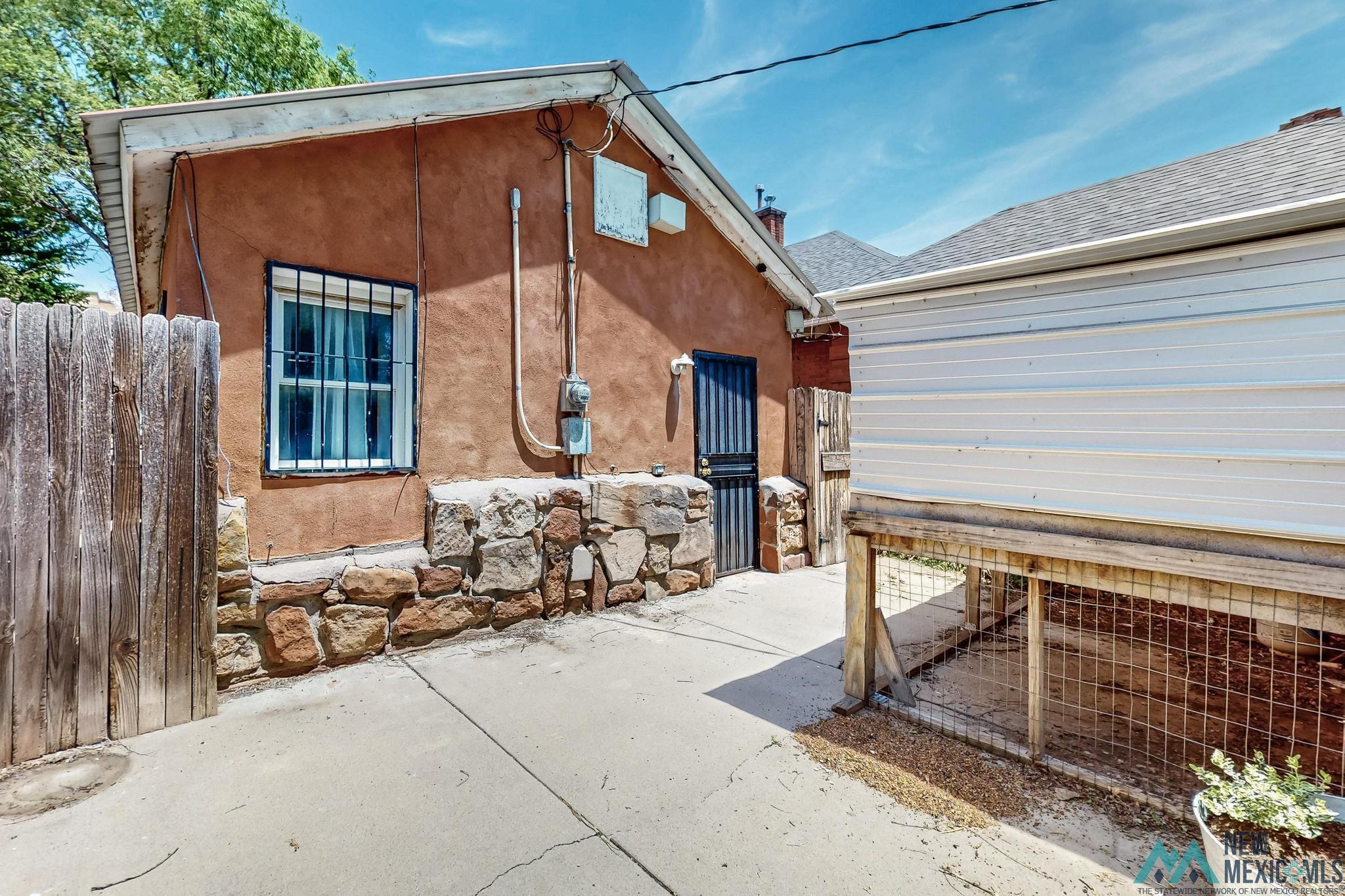 719 6th Street
