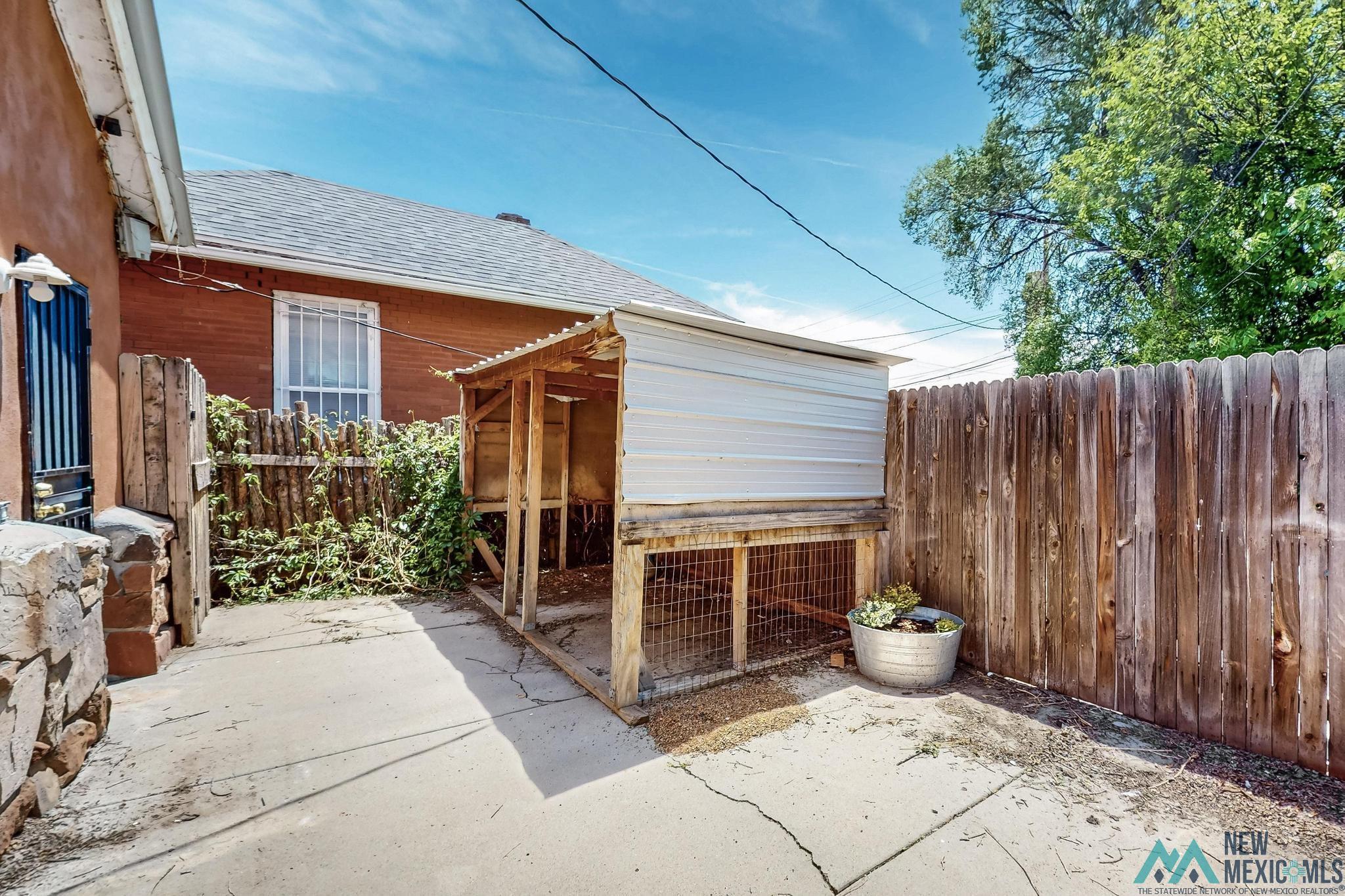 719 6th Street