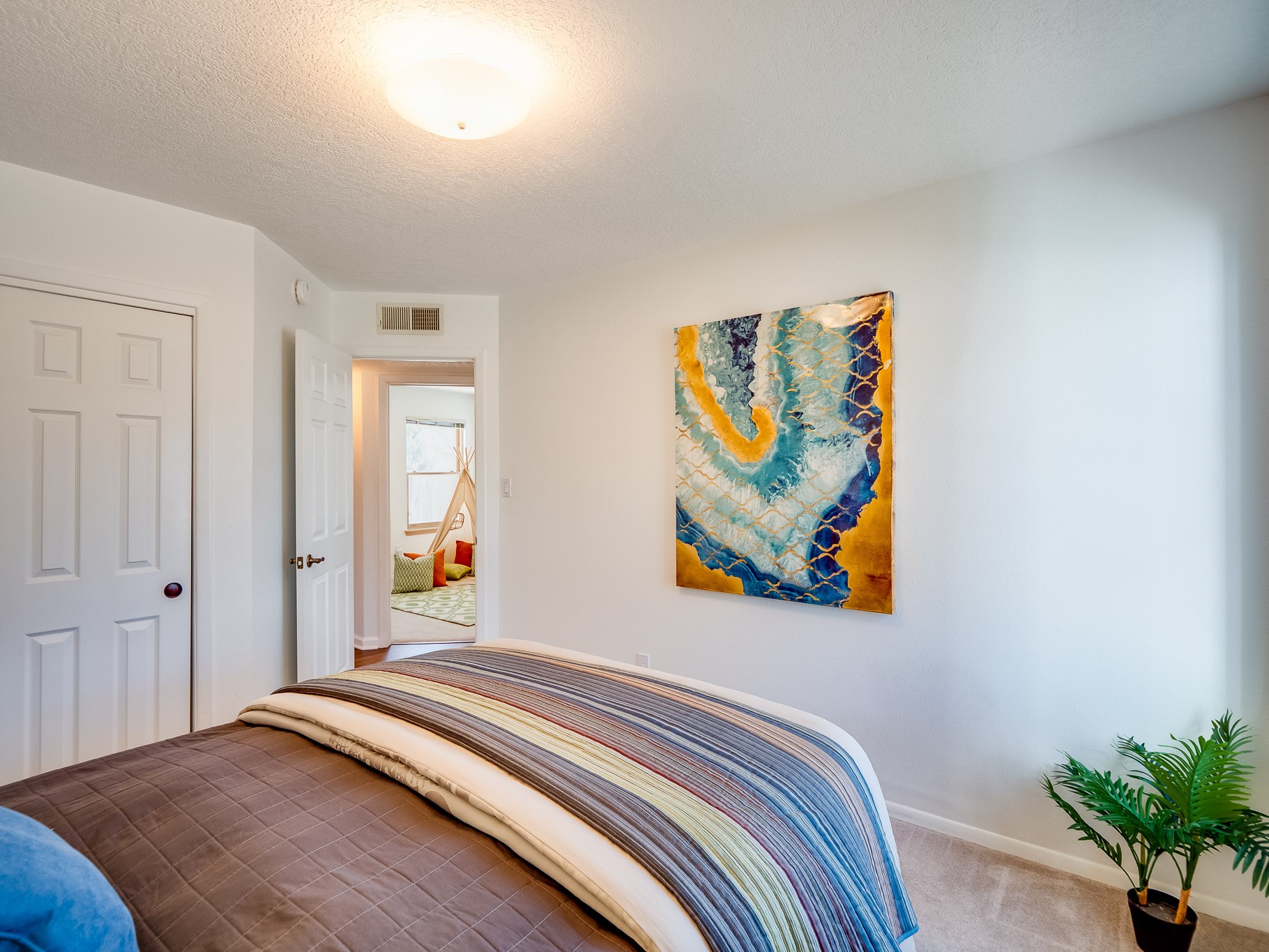 810 Tiffany Court