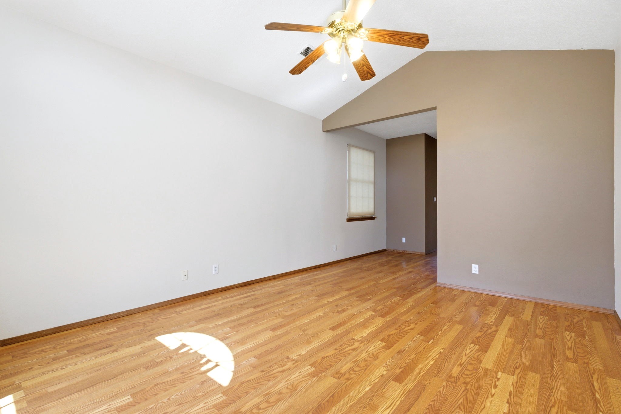 2881 Chessman Drive SE