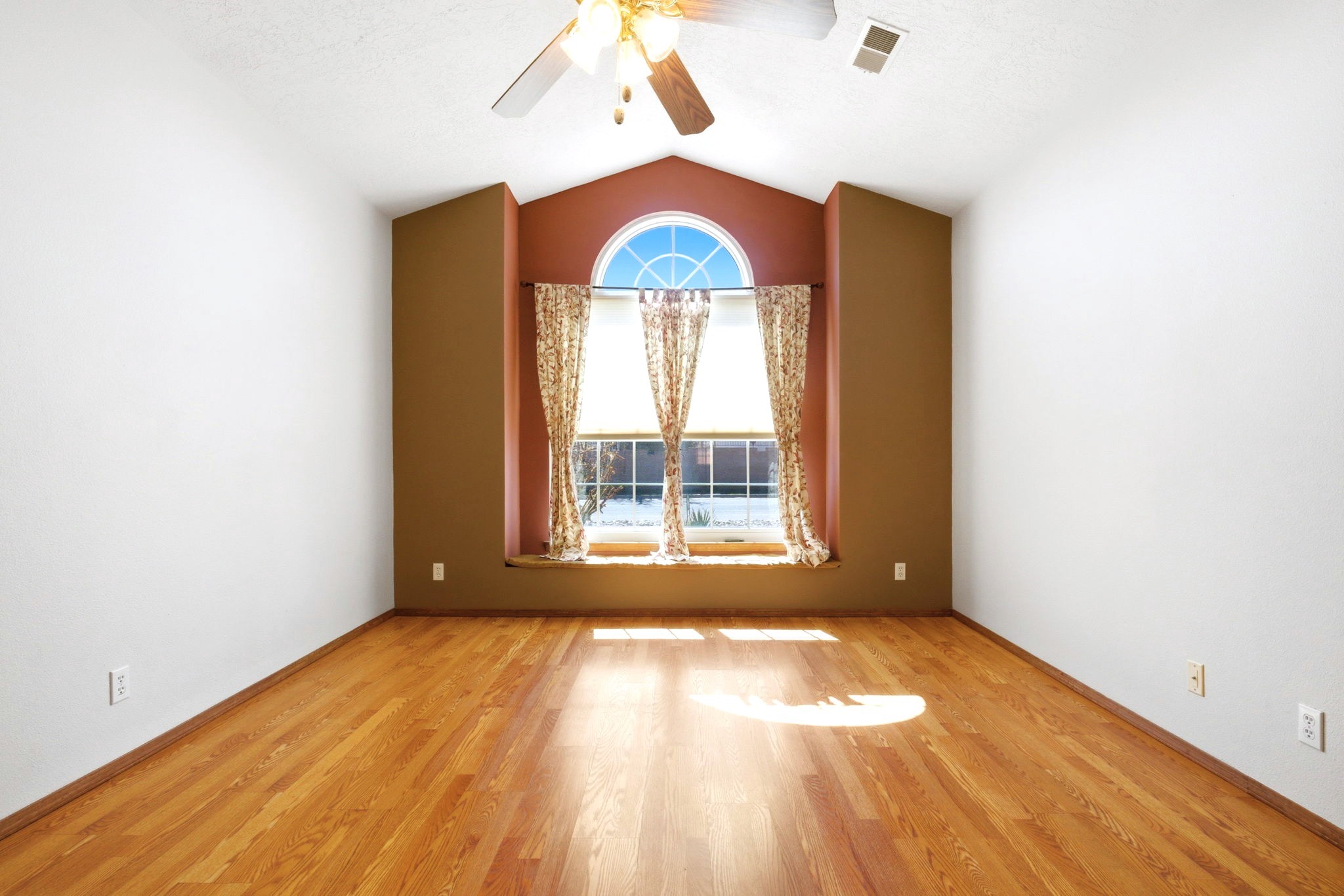 2881 Chessman Drive SE