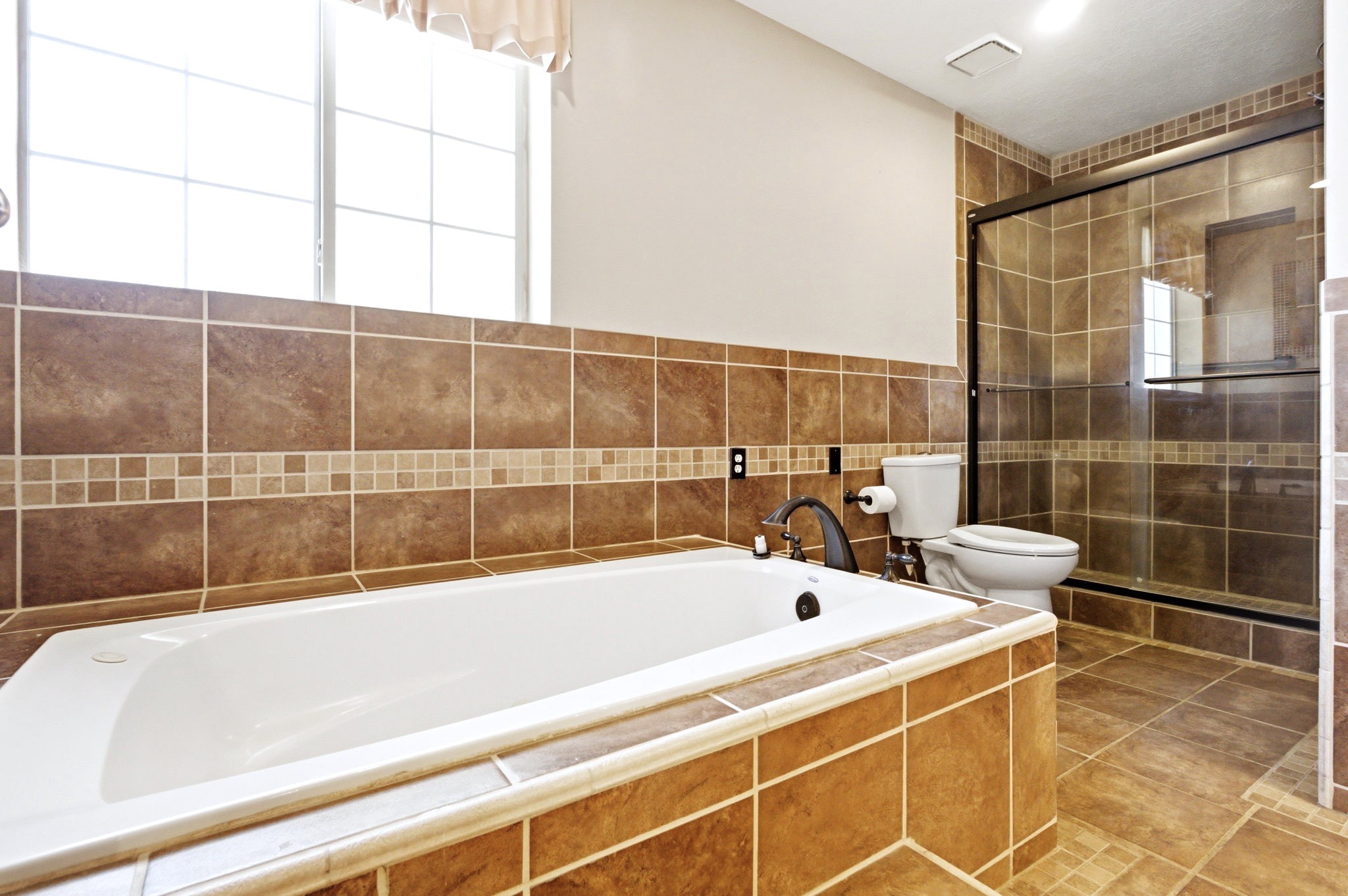 2881 Chessman Drive SE