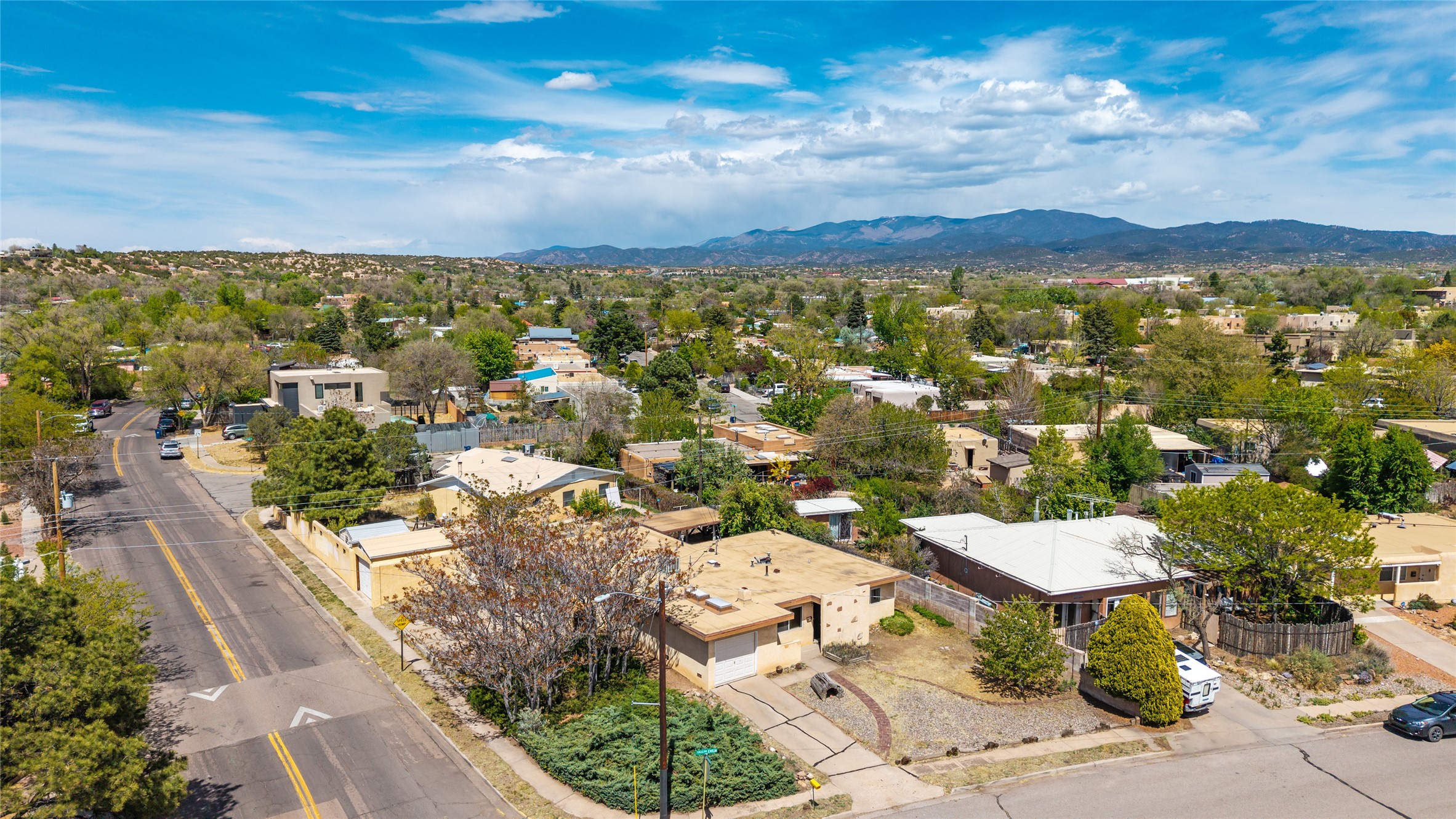 1727 Callejon Emilia